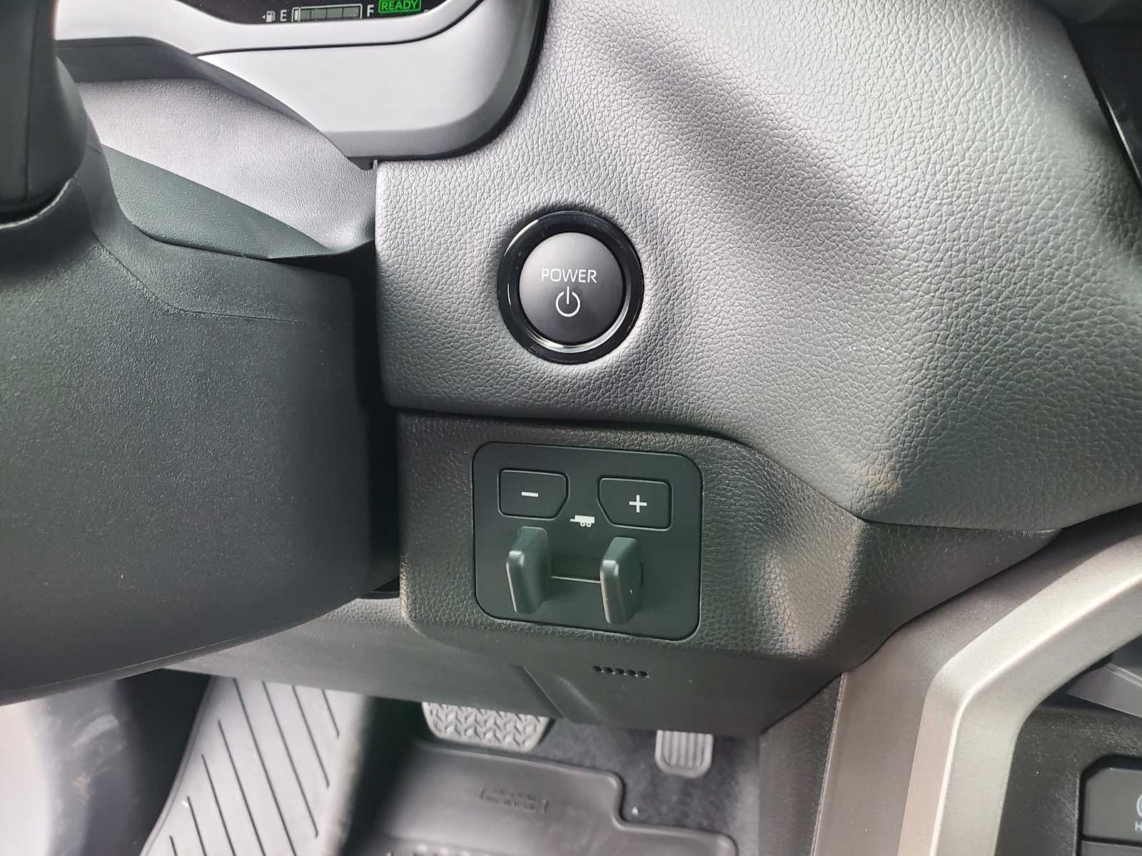 2026 Toyota Tundra Limited - Photo 26