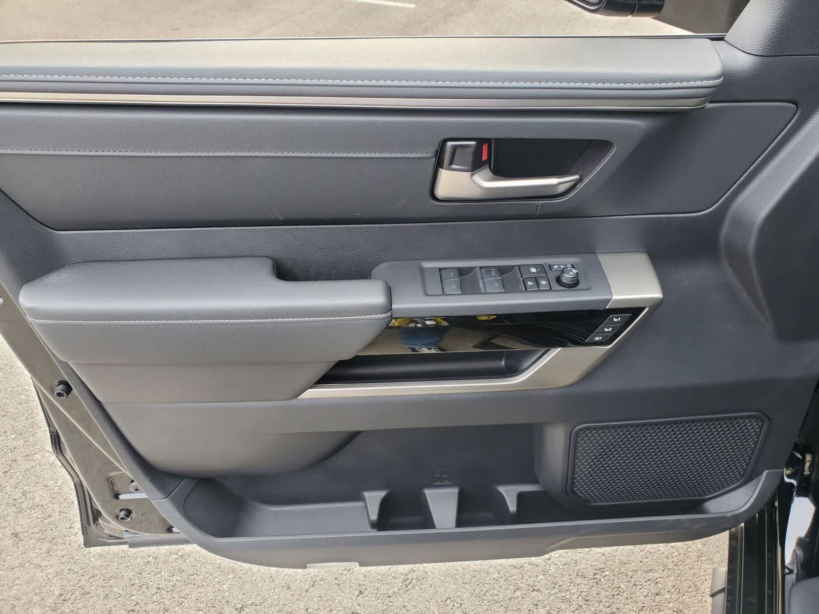 2026 Toyota Tundra Limited - Photo 15