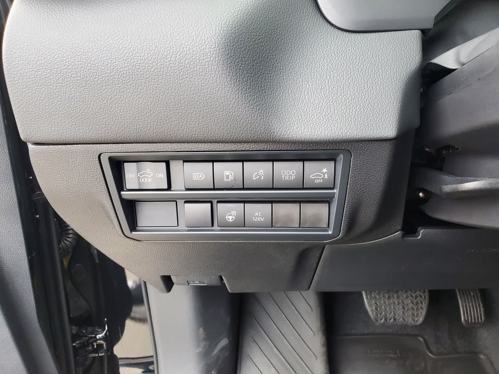 2026 Toyota Tundra Limited - Photo 20