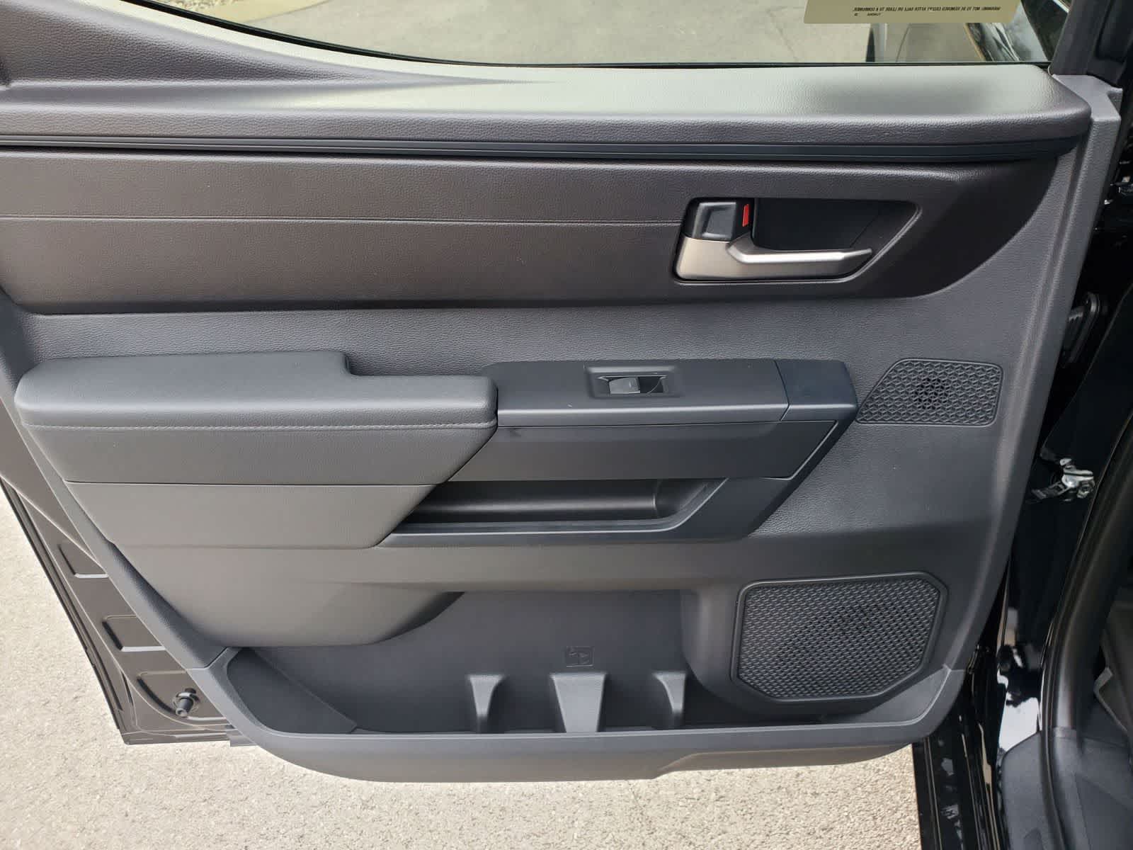 2026 Toyota Tundra SR5 - Photo 10