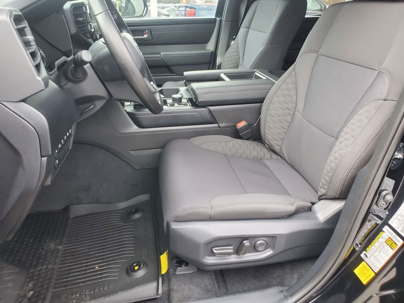 2026 Toyota Tundra SR5 - Photo 17