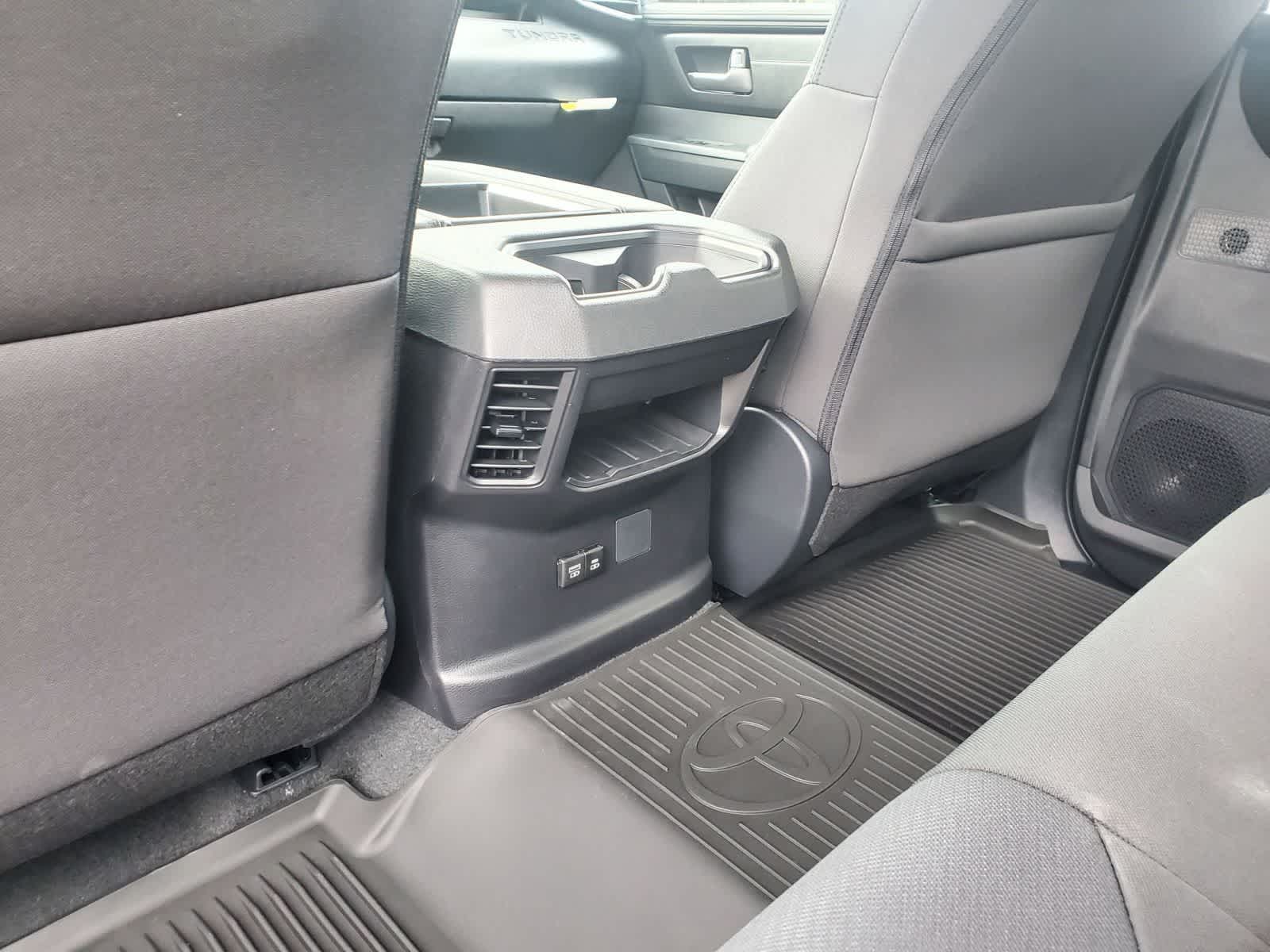 2026 Toyota Tundra SR5 - Photo 14