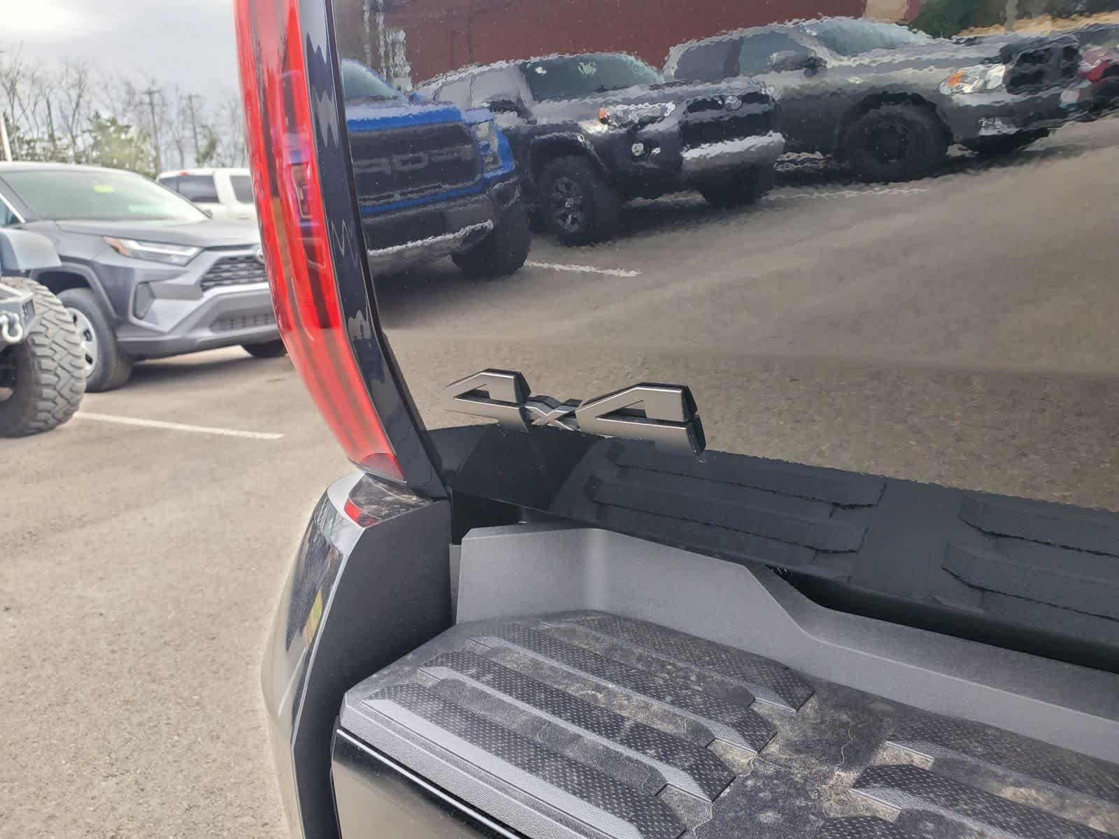 2026 Toyota Tundra SR5 - Photo 8
