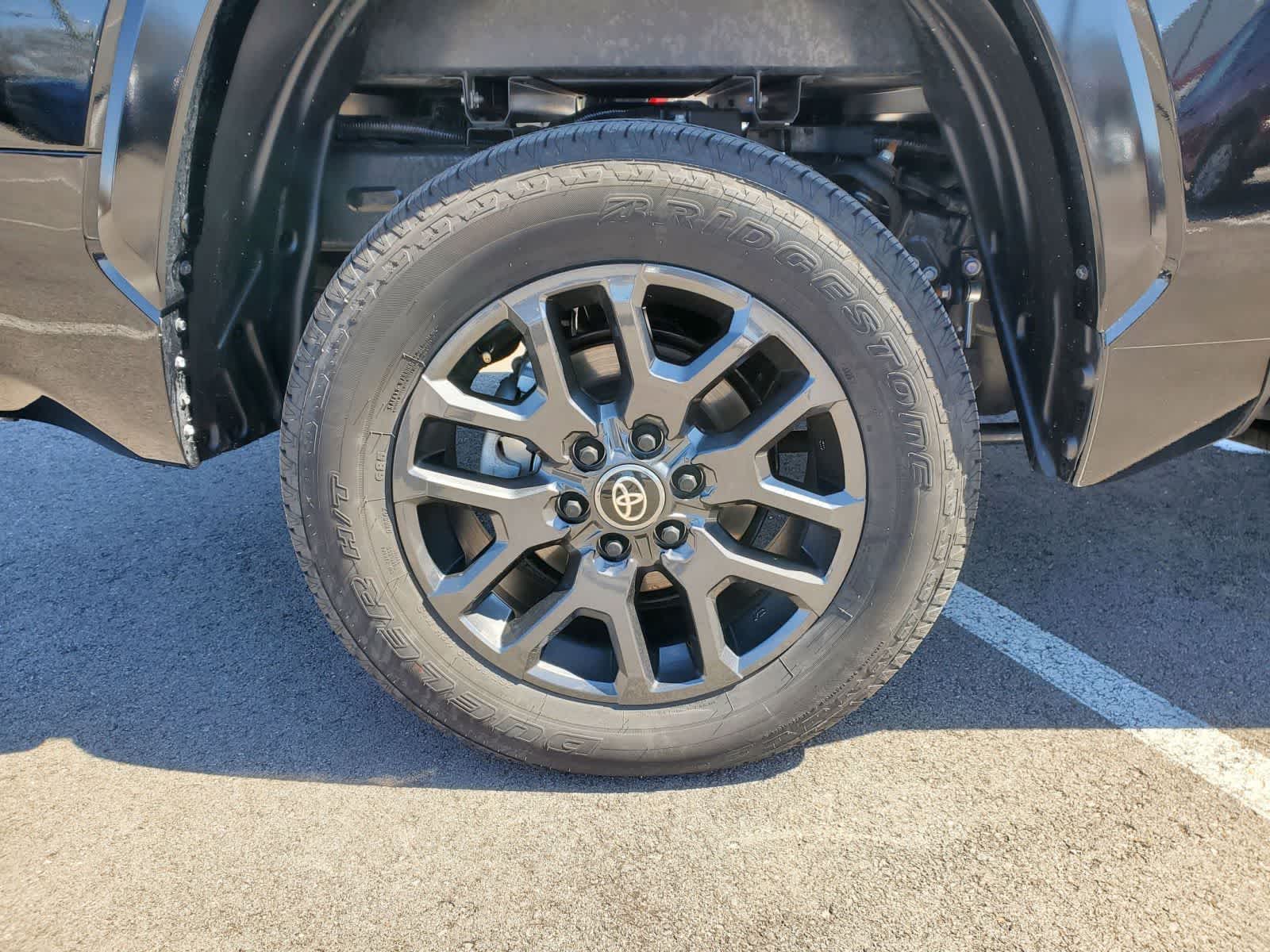 2026 Toyota Tundra Platinum - Photo 6