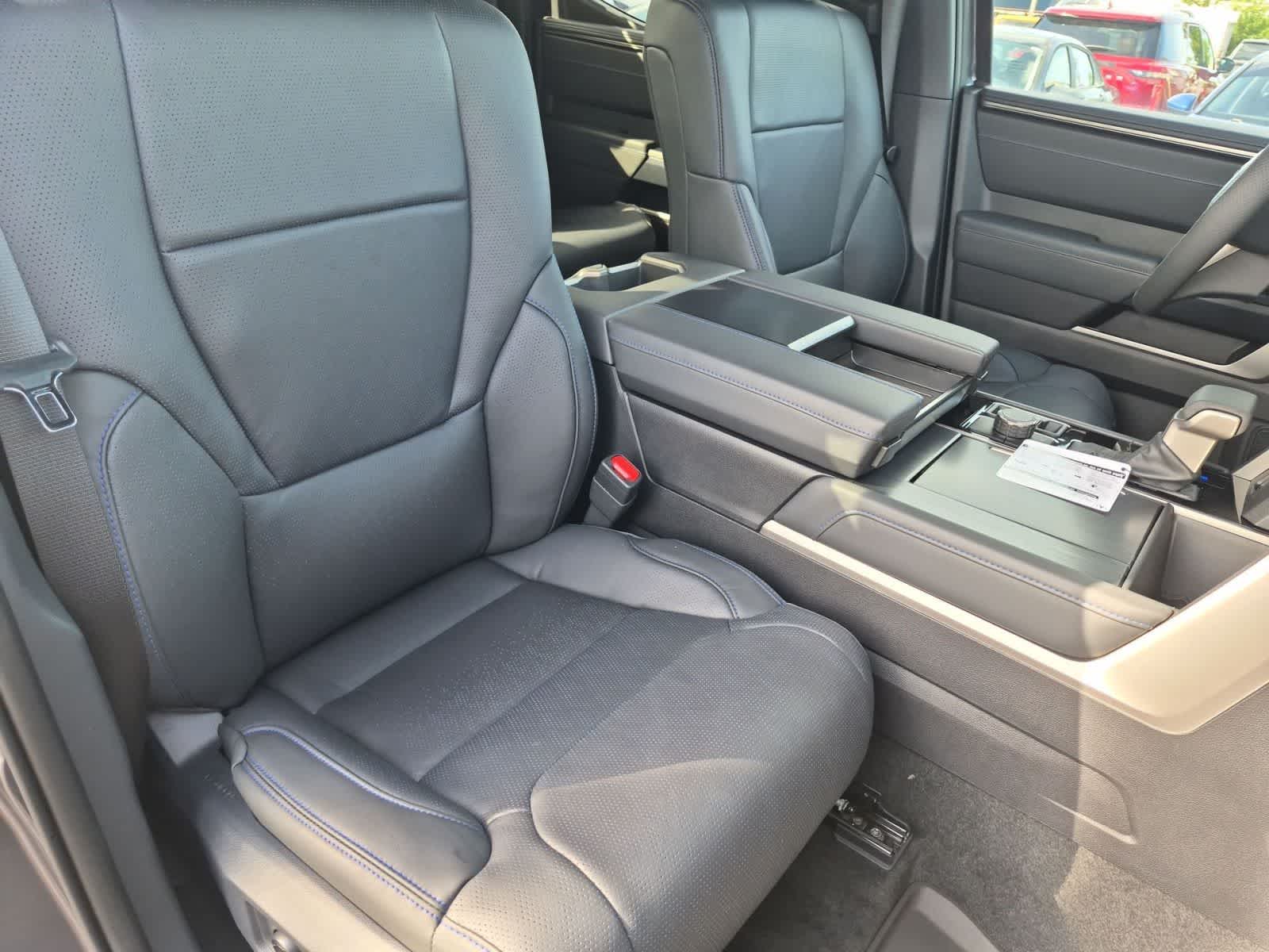 2026 Toyota Tundra Platinum - Photo 24