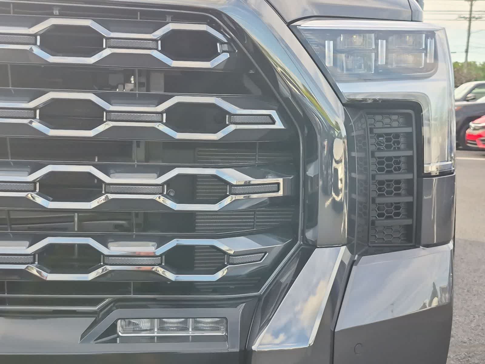 2026 Toyota Tundra Platinum - Photo 11