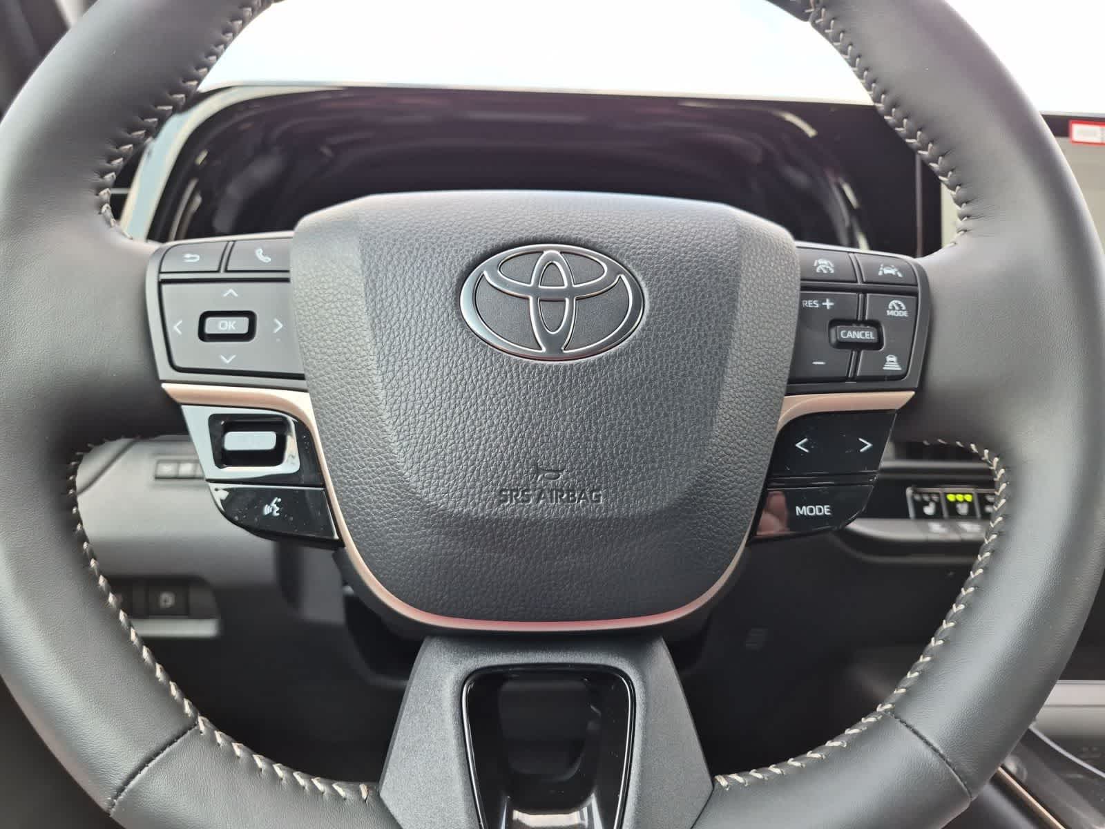 2026 Toyota Crown Limited - Photo 21