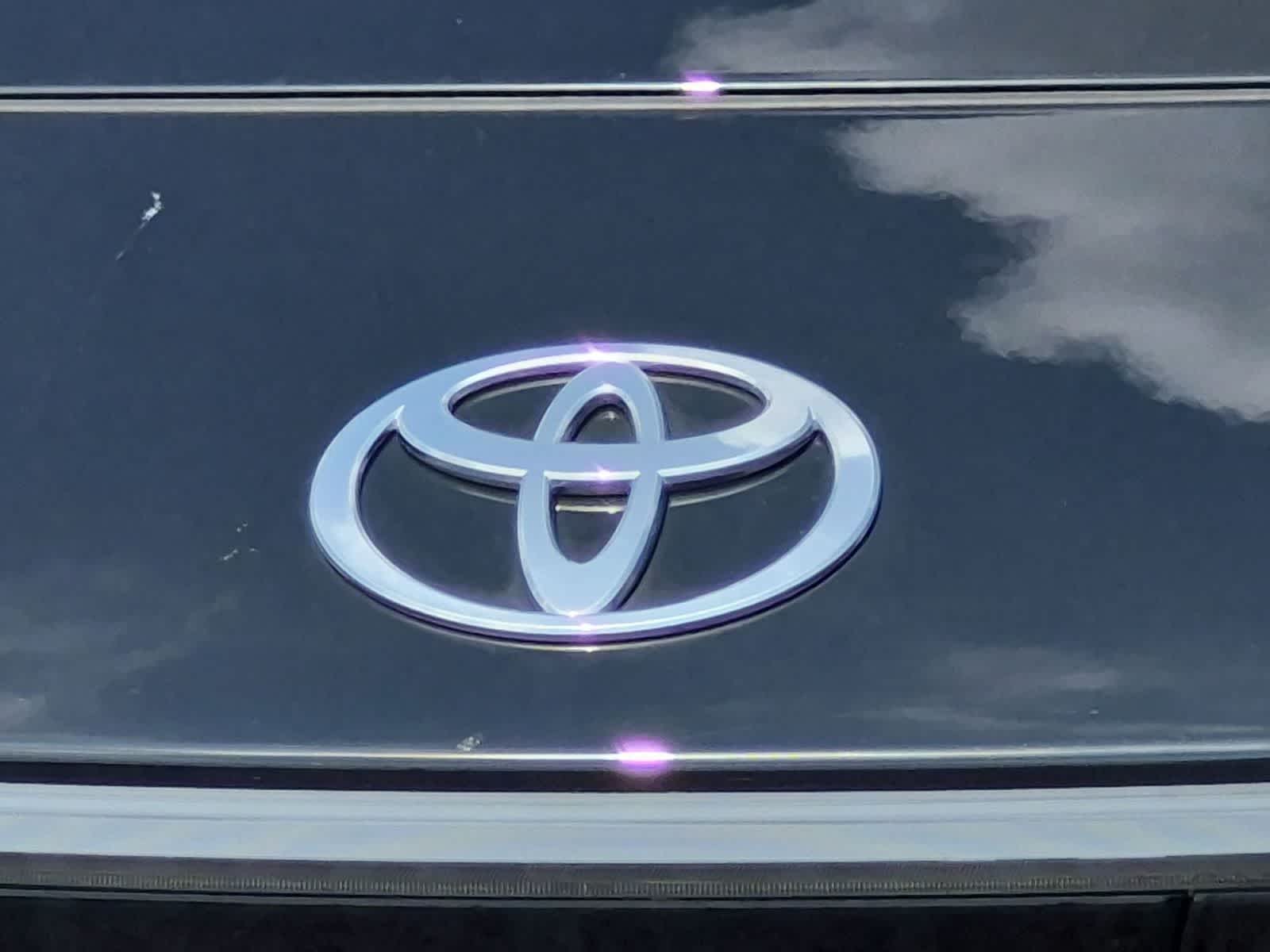 2026 Toyota Crown Limited - Photo 11