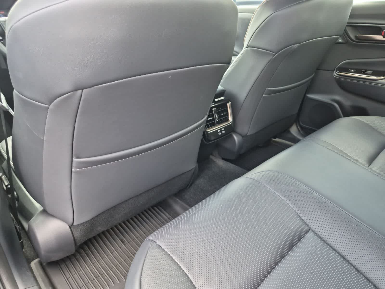 2026 Toyota Crown Limited - Photo 17