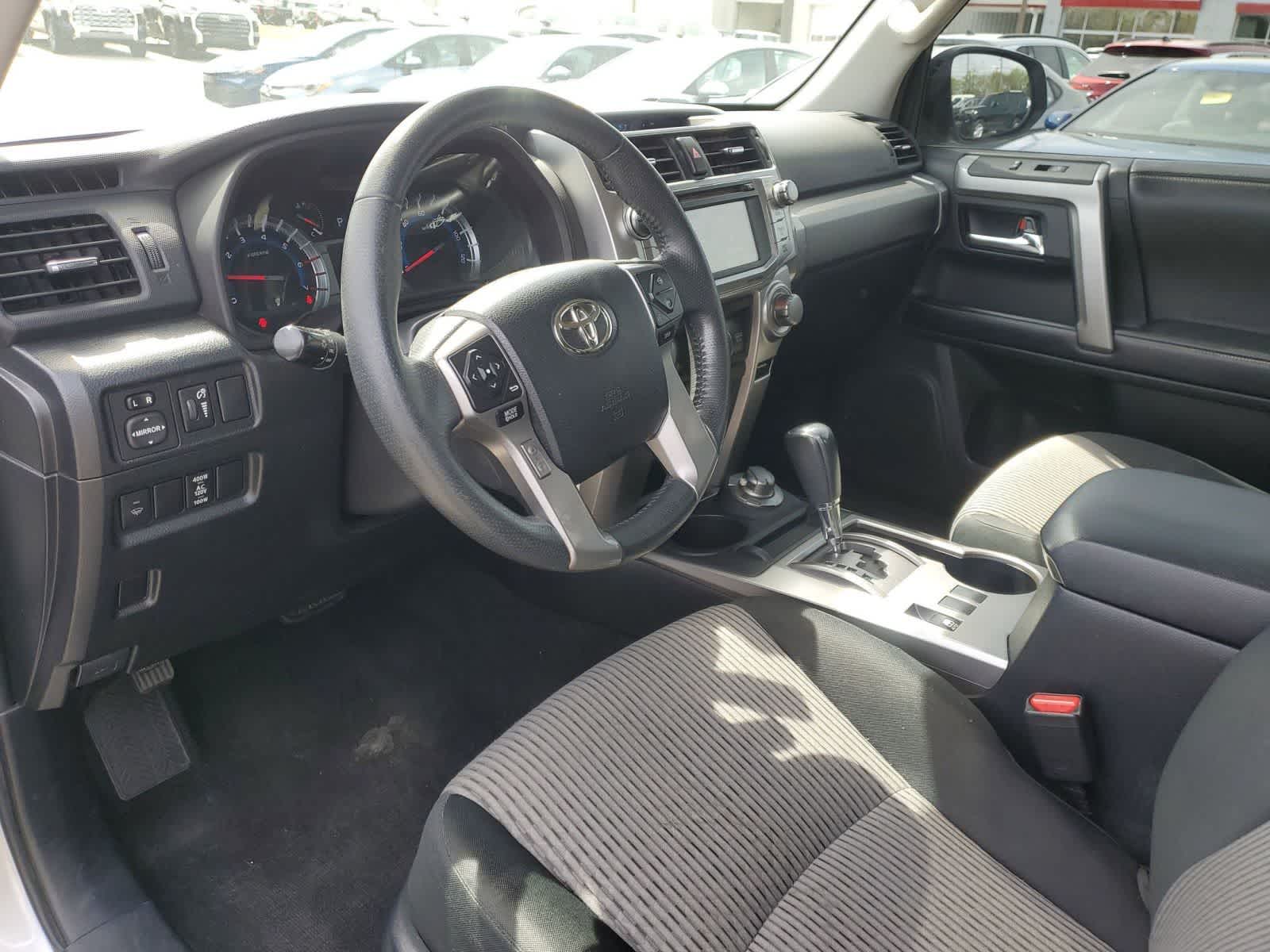 2019 Toyota 4Runner SR5 - Photo 20