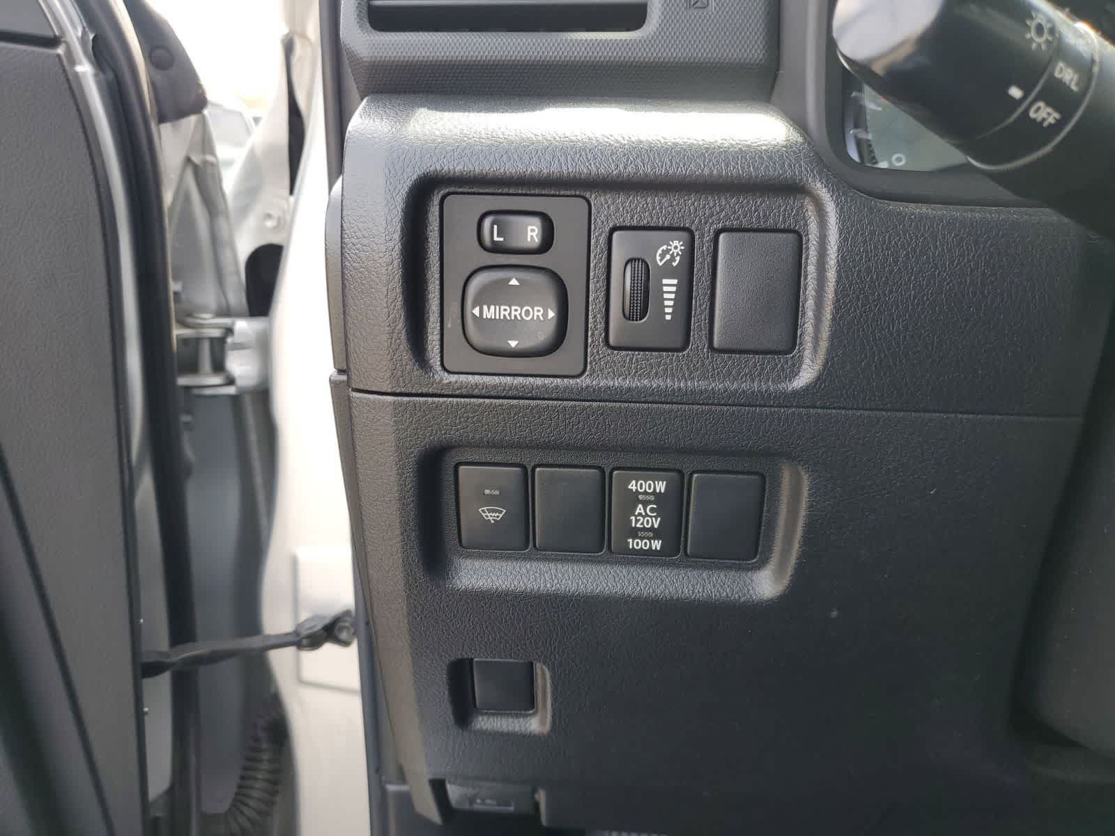 2019 Toyota 4Runner SR5 - Photo 21