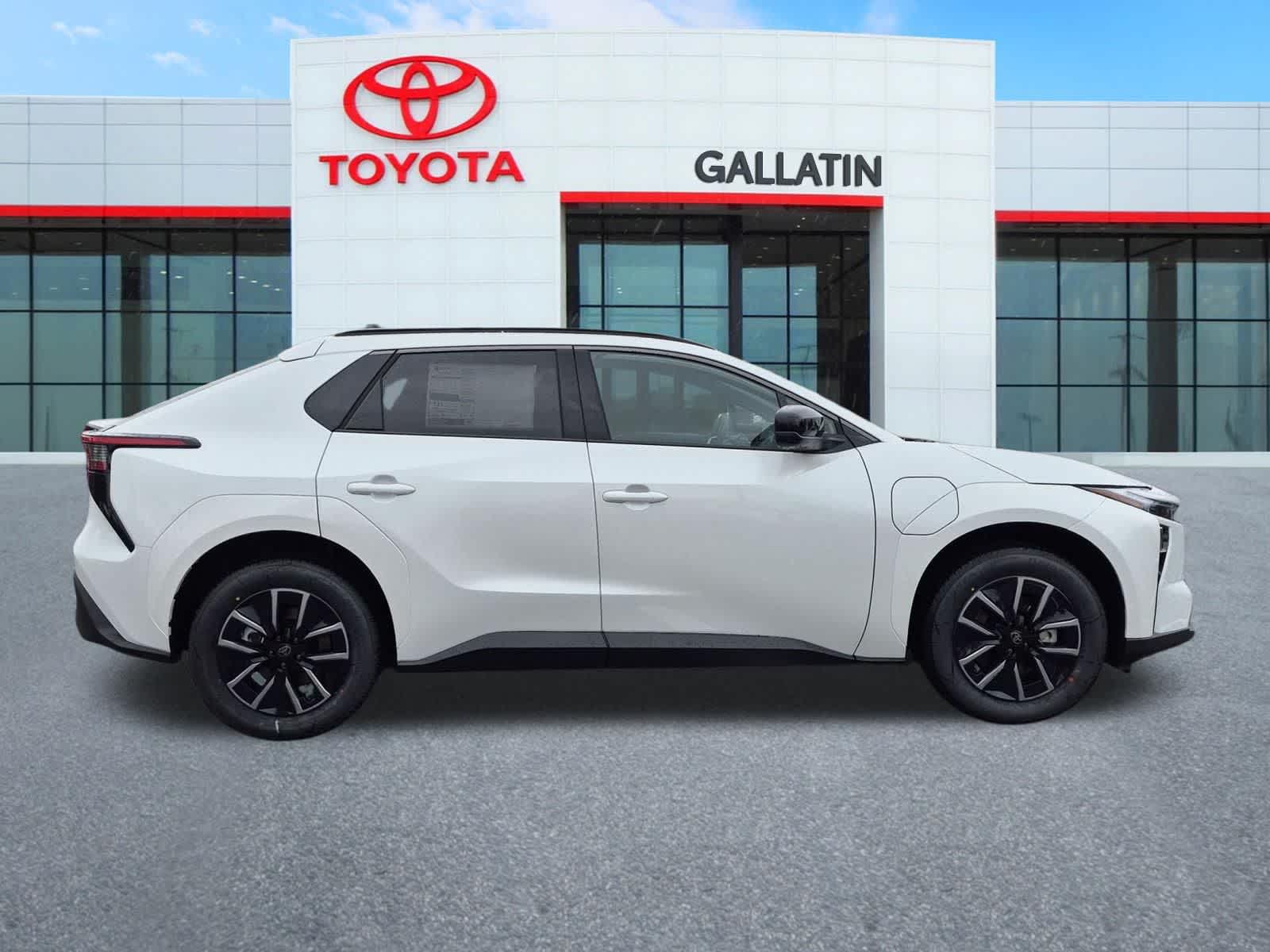 New Wind Chill Pearl [extra cost color] 2026 Toyota bZ XLE Plus