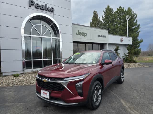 Red (Crimson Metallic) 2024 Chevrolet Trax LT FWD SUV / Crossover Front-Wheel Drive 6-Speed Automatic