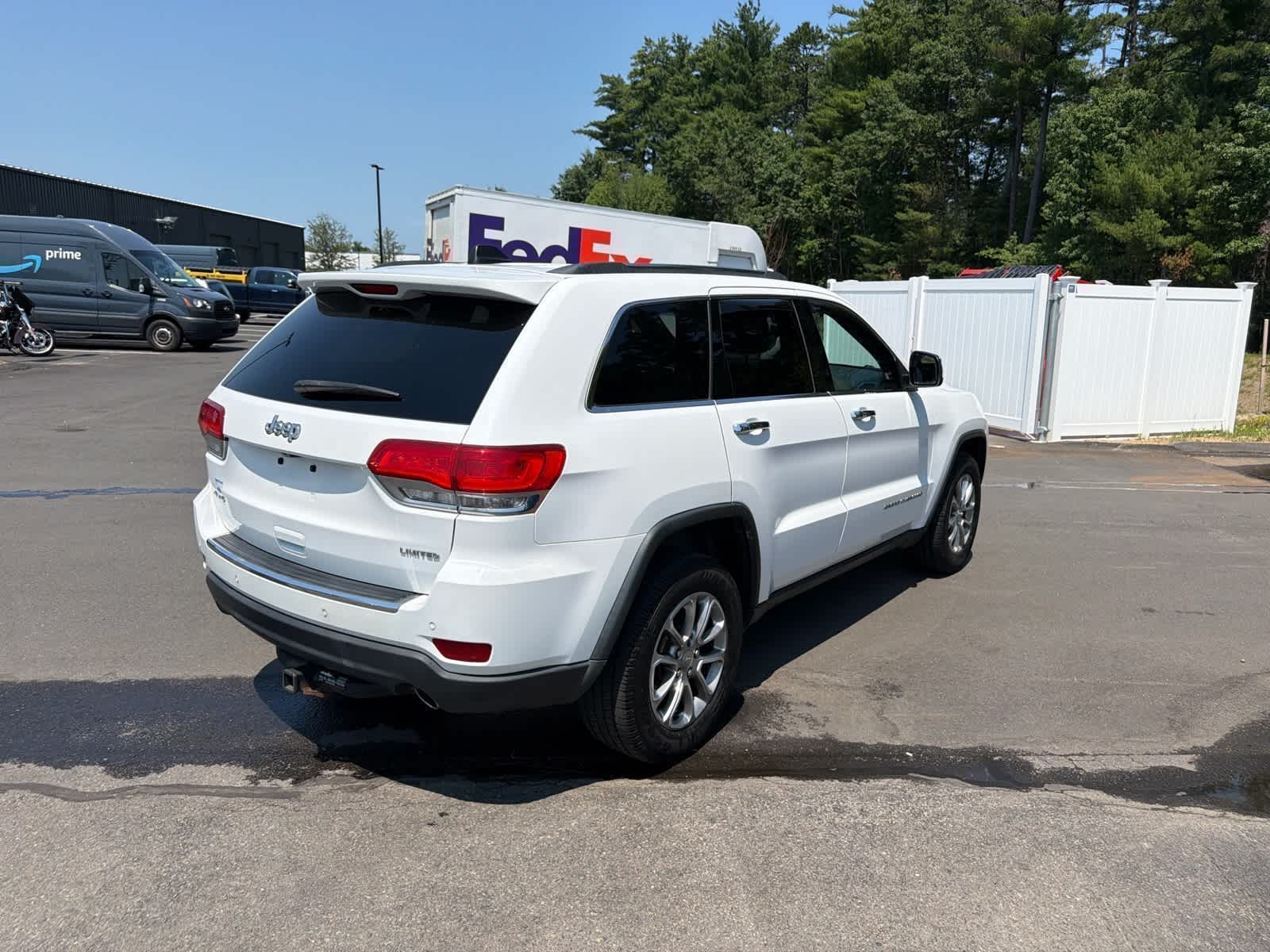 View vehicle photo 5