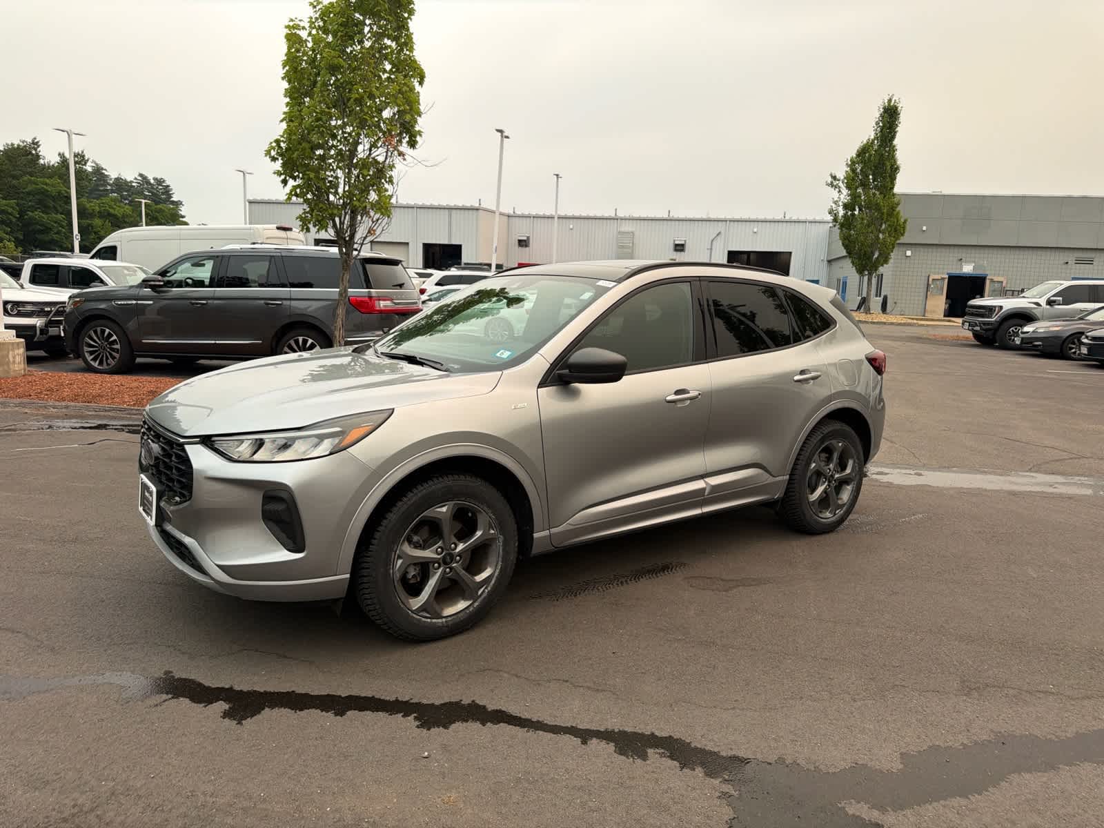 Iconic Silver Metallic 2024 Ford Escape SUV / Crossover All-Wheel Drive 8-Speed Automatic