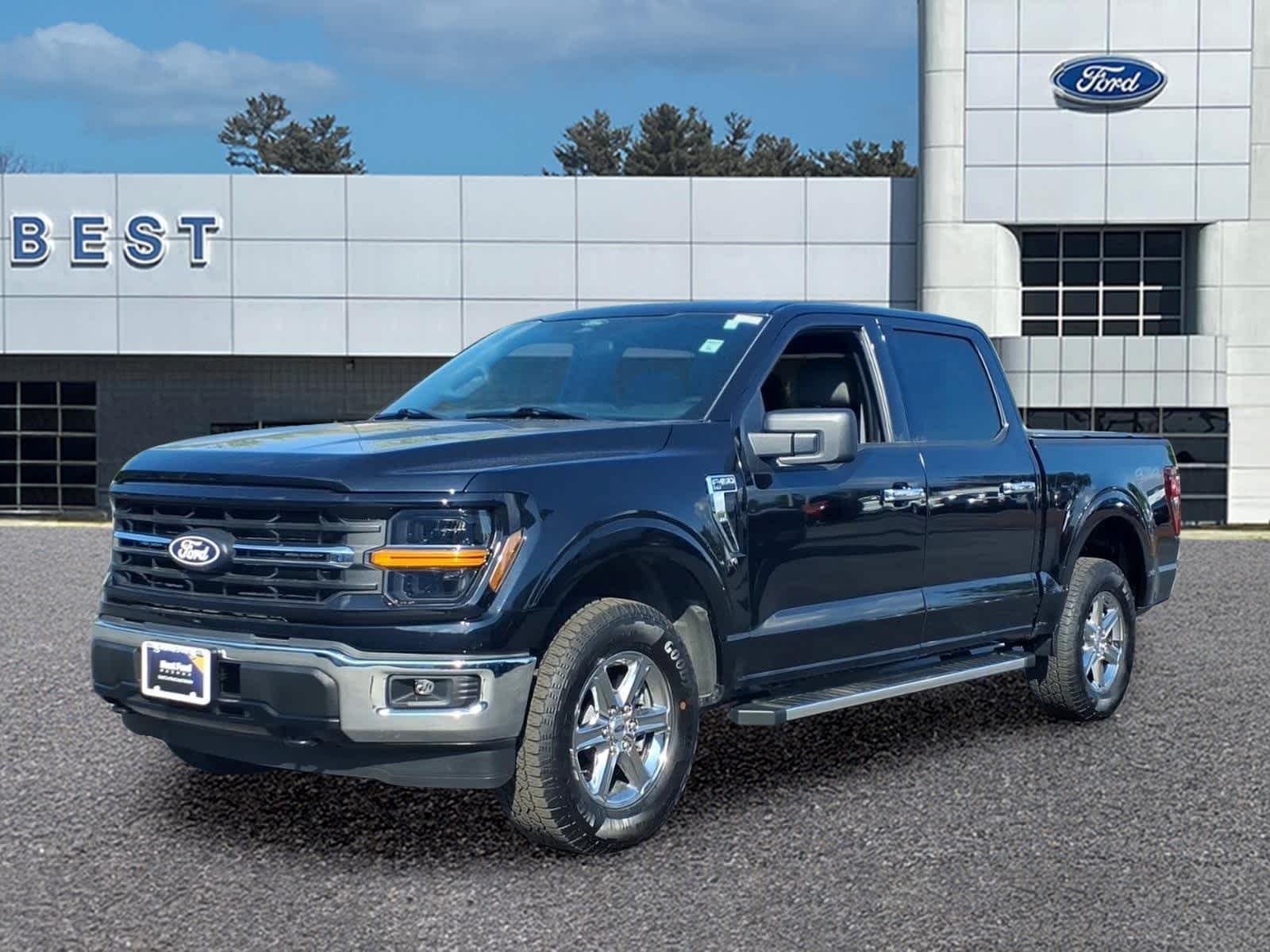 Agate Black Metallic 2025 Ford F-150 XLT SuperCrew 4WD Pickup Truck Four-Wheel Drive Automatic