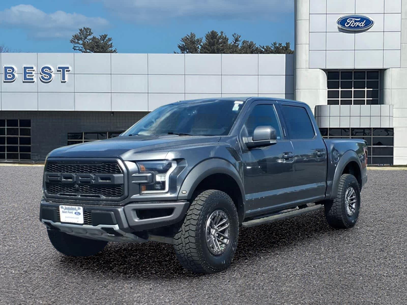 Gray (Magnetic Metallic) 2020 Ford F-150 Raptor SuperCrew 4WD Pickup Truck Four-Wheel Drive Automatic