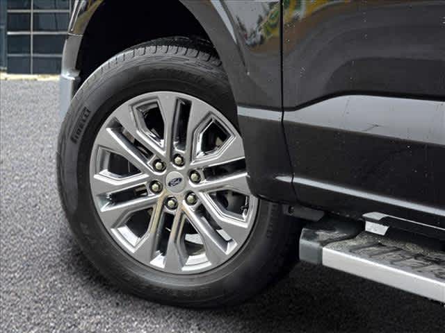 View vehicle photo 6