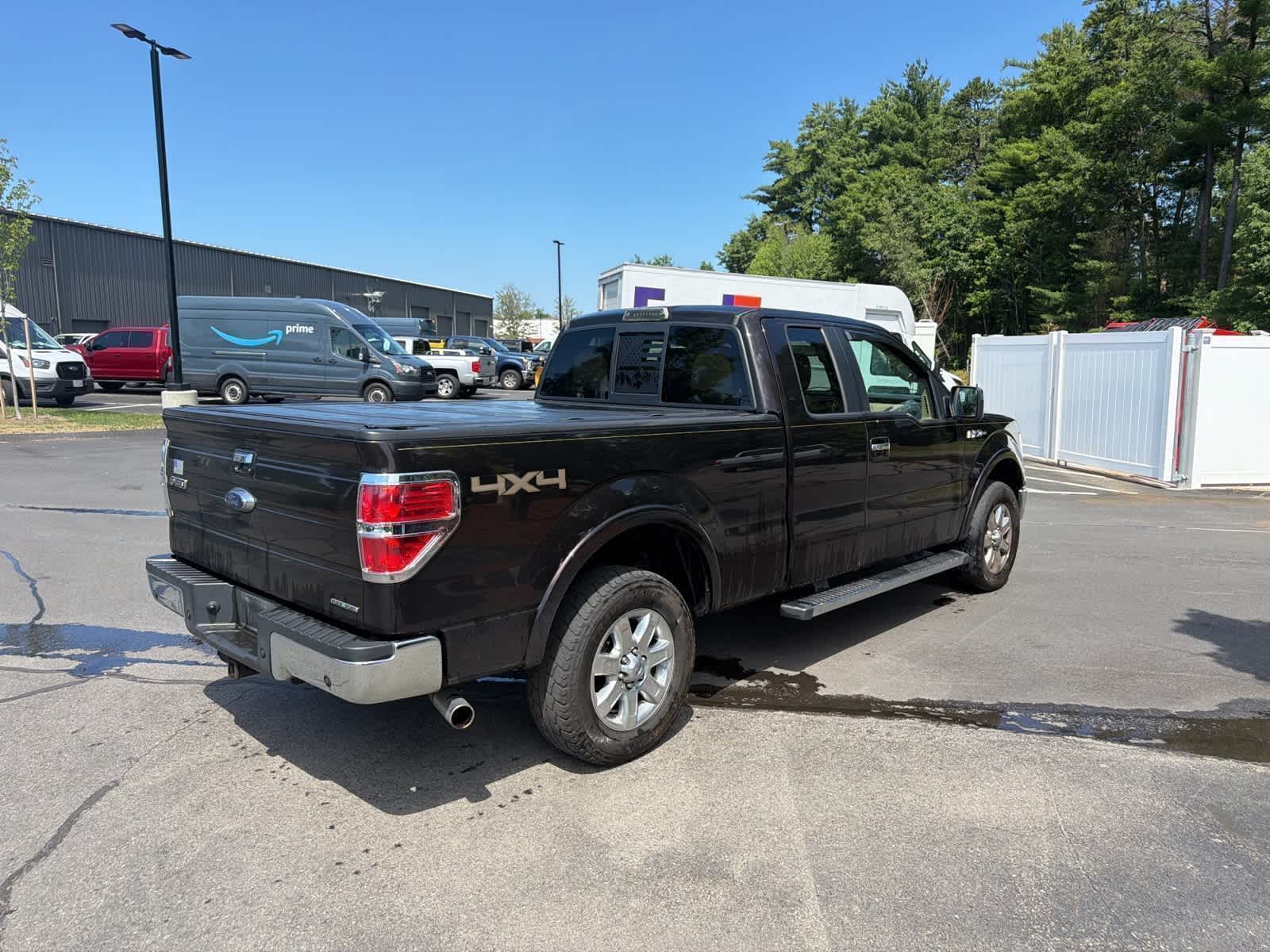 View vehicle photo 5