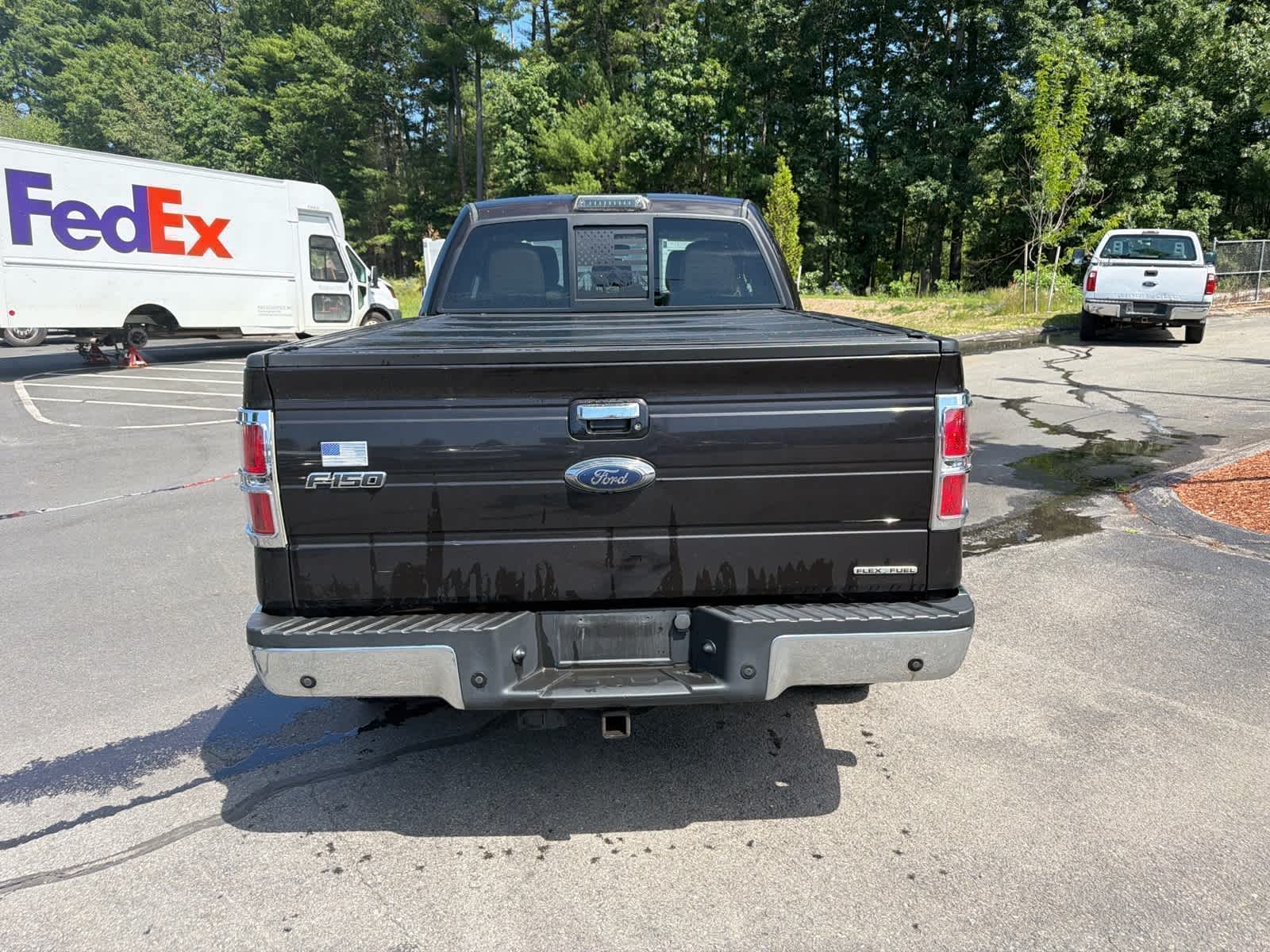 View vehicle photo 6