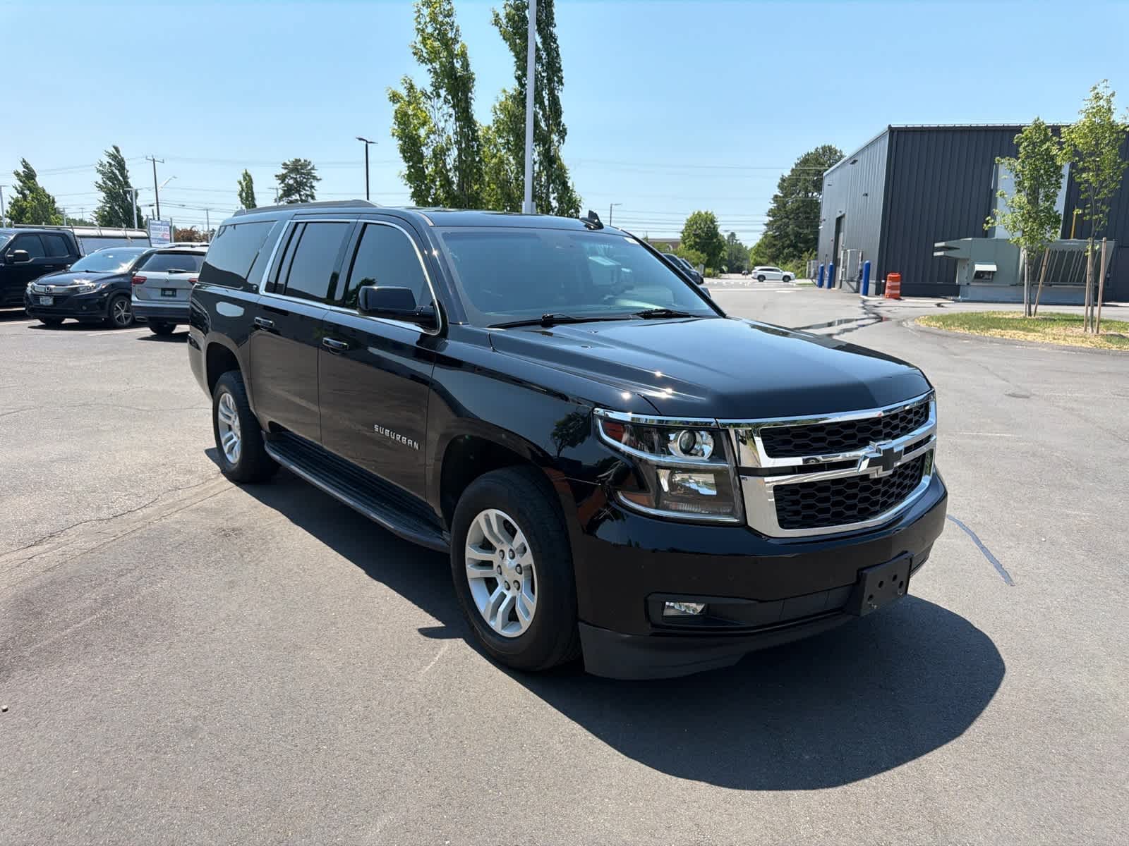 View vehicle photo 3
