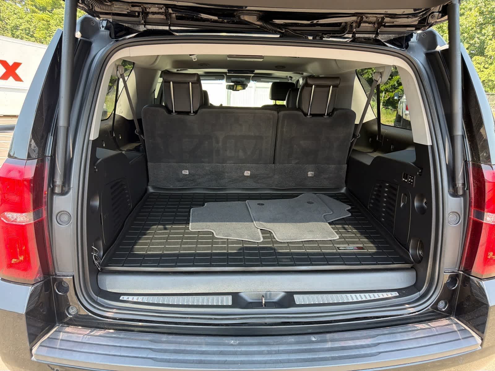 View vehicle photo 7