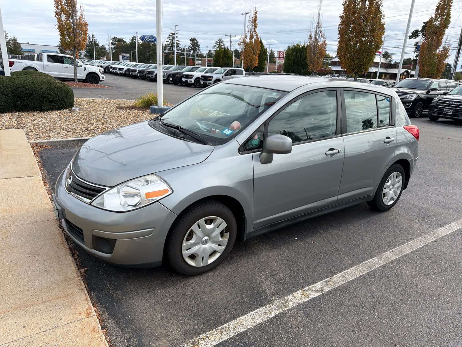 Magnetic Gray Metallic 2011 Nissan Versa Hatchback Front-Wheel Drive Automatic