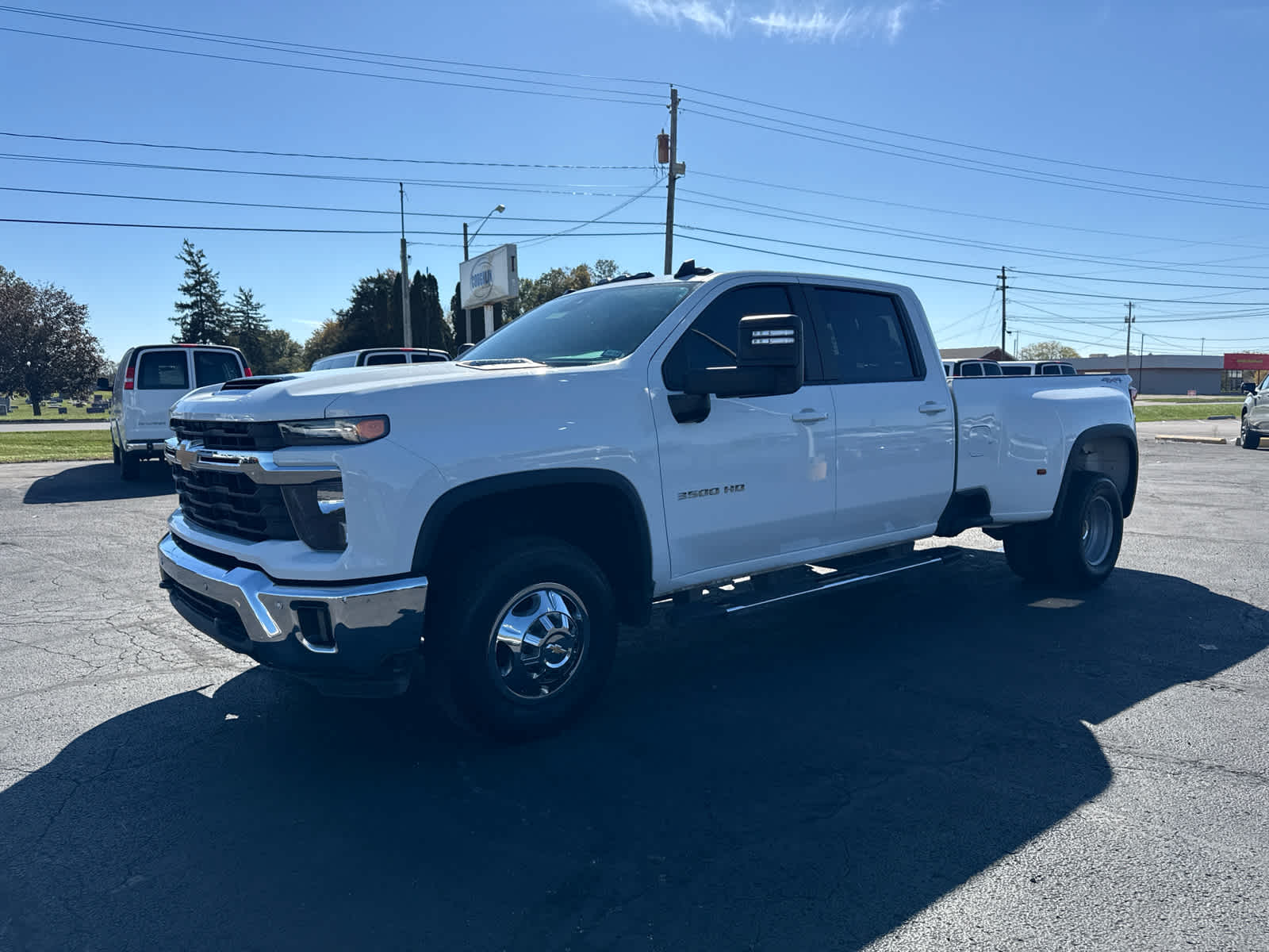 2025 Chevrolet Silverado 3500HD LT Crew Cab 4WD