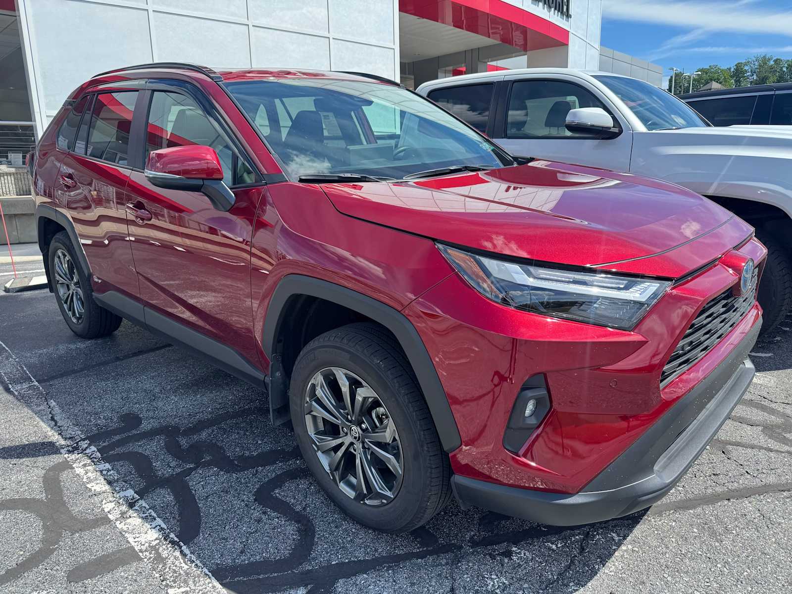 2024 Toyota RAV4 Hybrid XLE Premium AWD