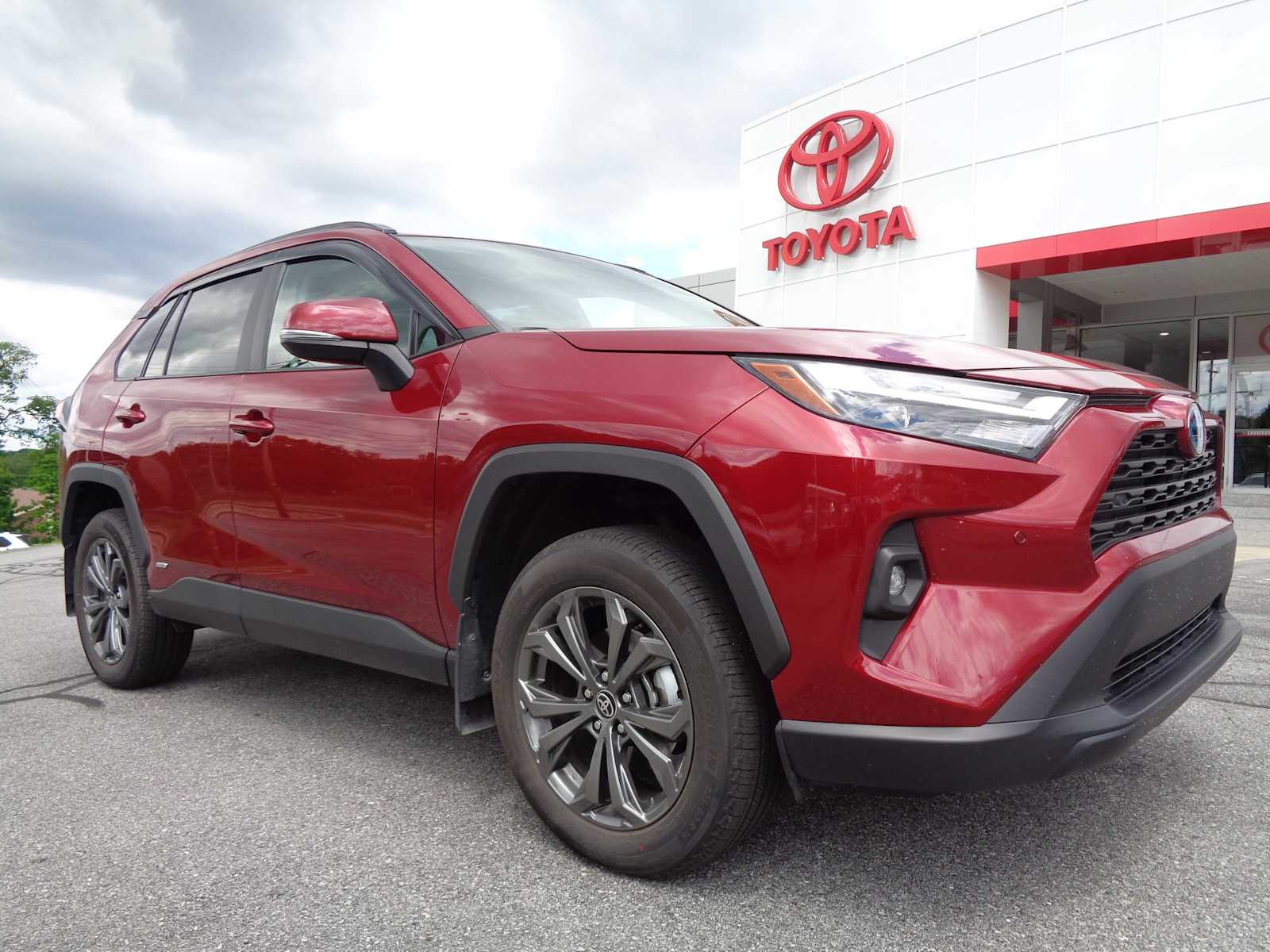 2024 Toyota RAV4 Hybrid XLE Premium AWD
