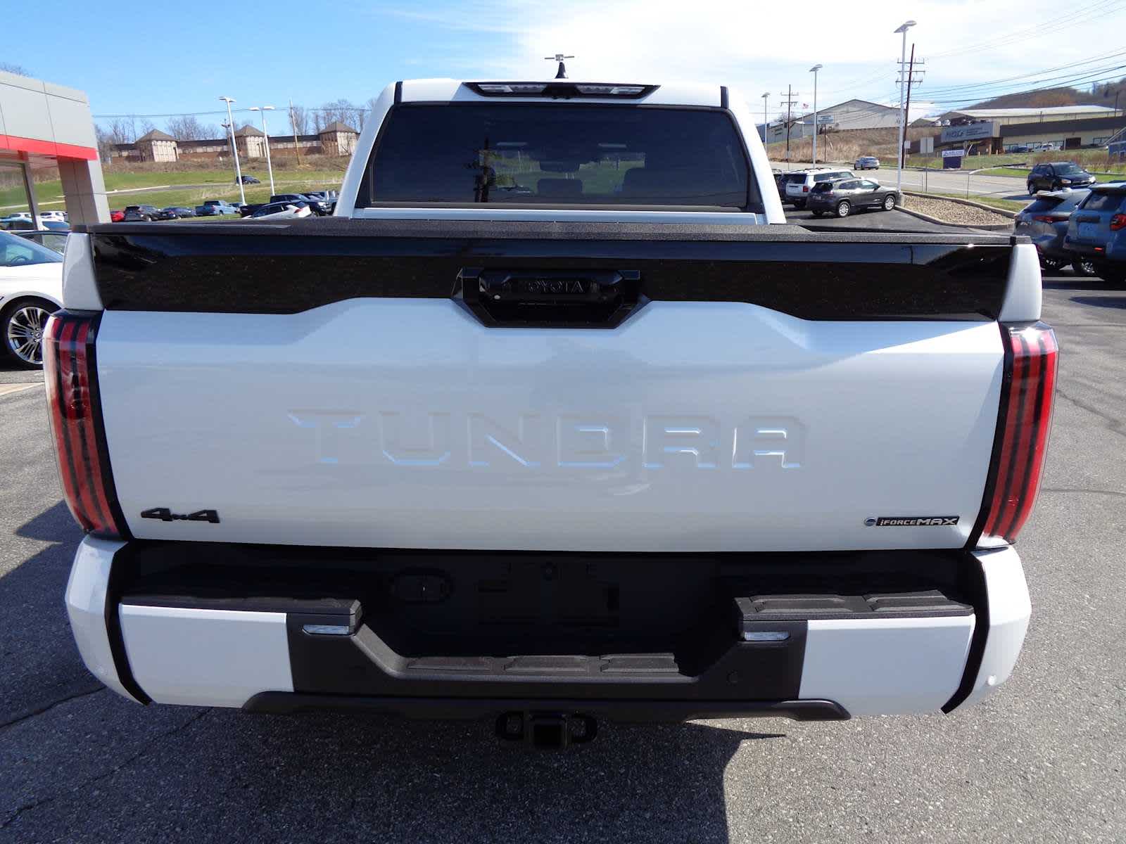 View vehicle photo 4