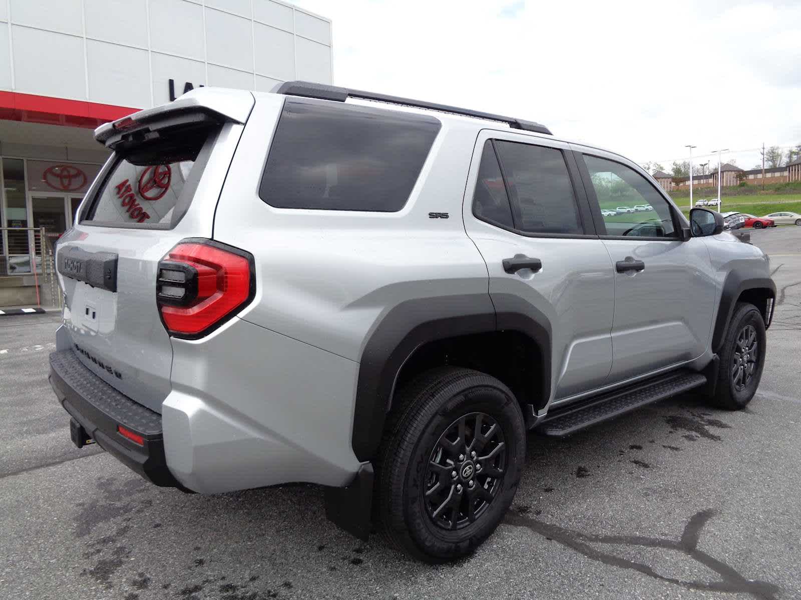 View vehicle photo 3