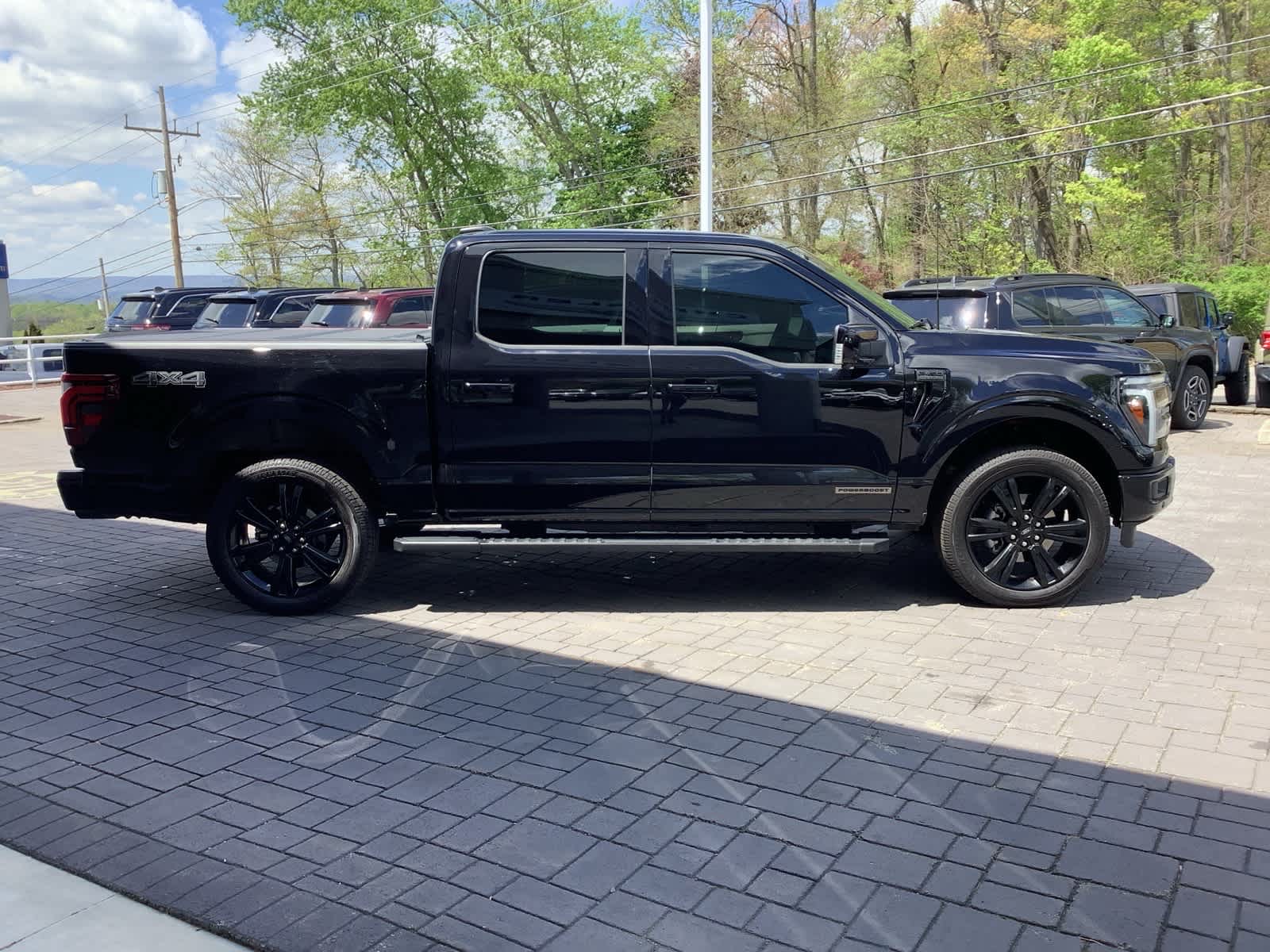 View vehicle photo 3