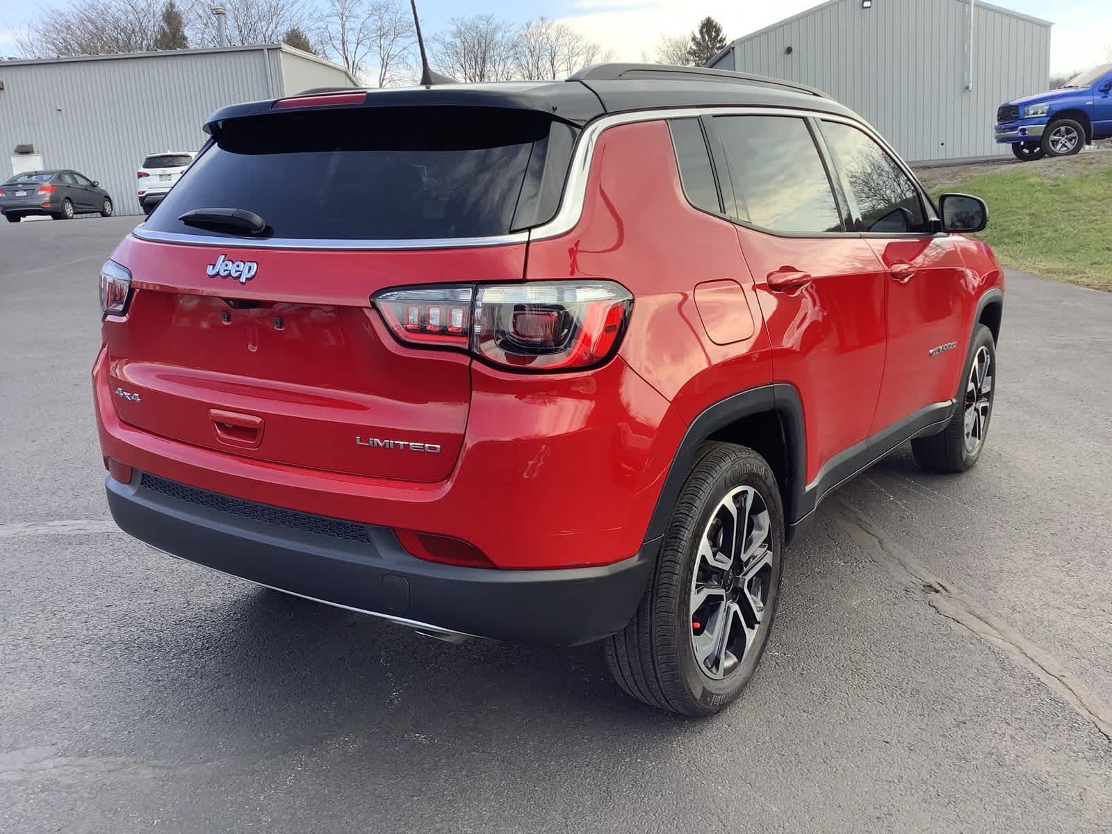 View vehicle photo 4
