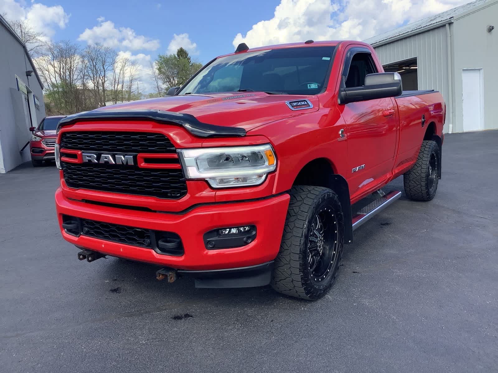 View vehicle photo 7