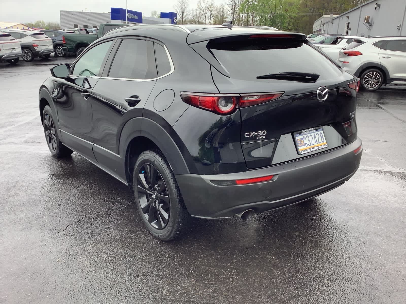 View vehicle photo 6