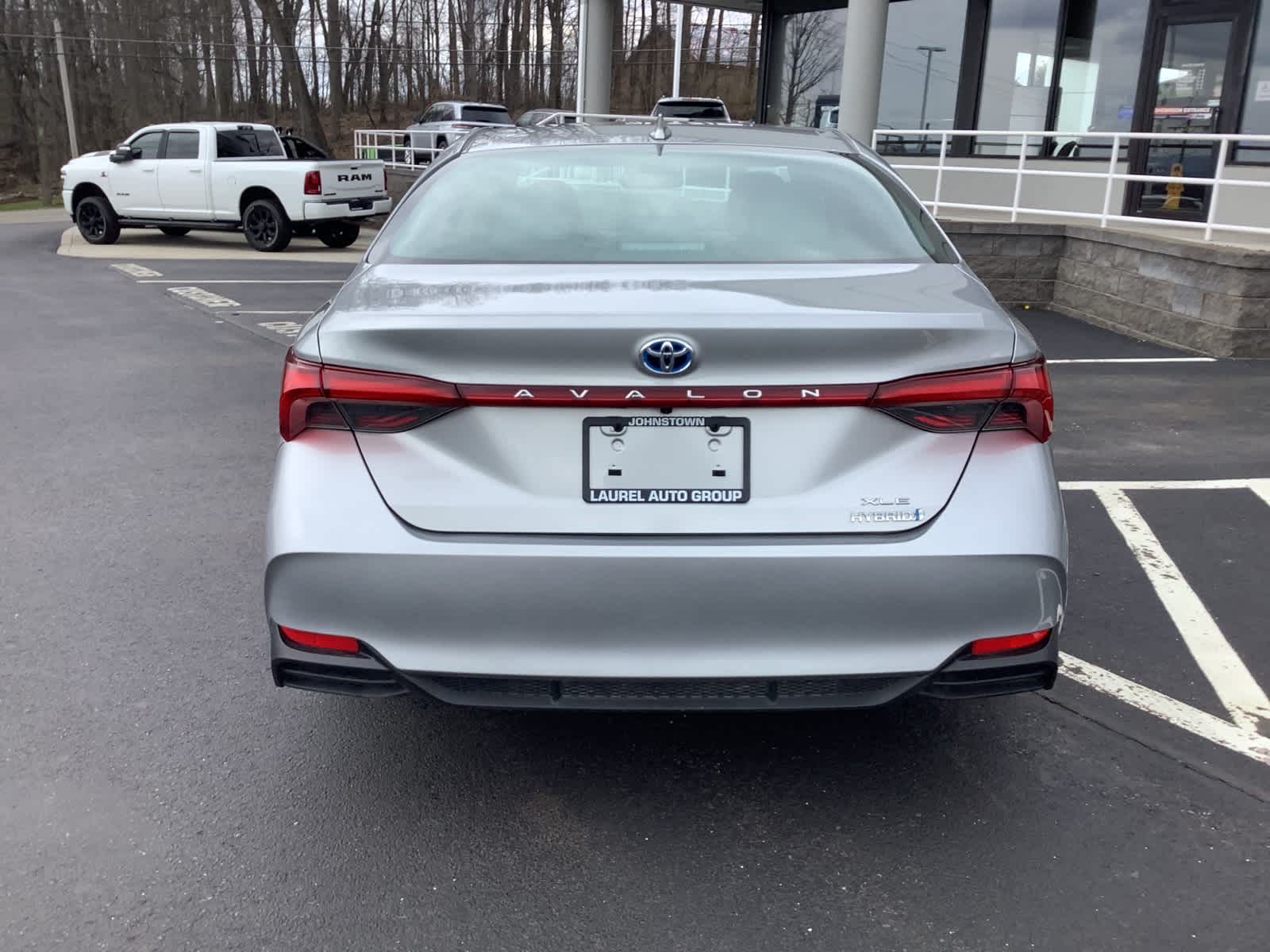 View vehicle photo 5