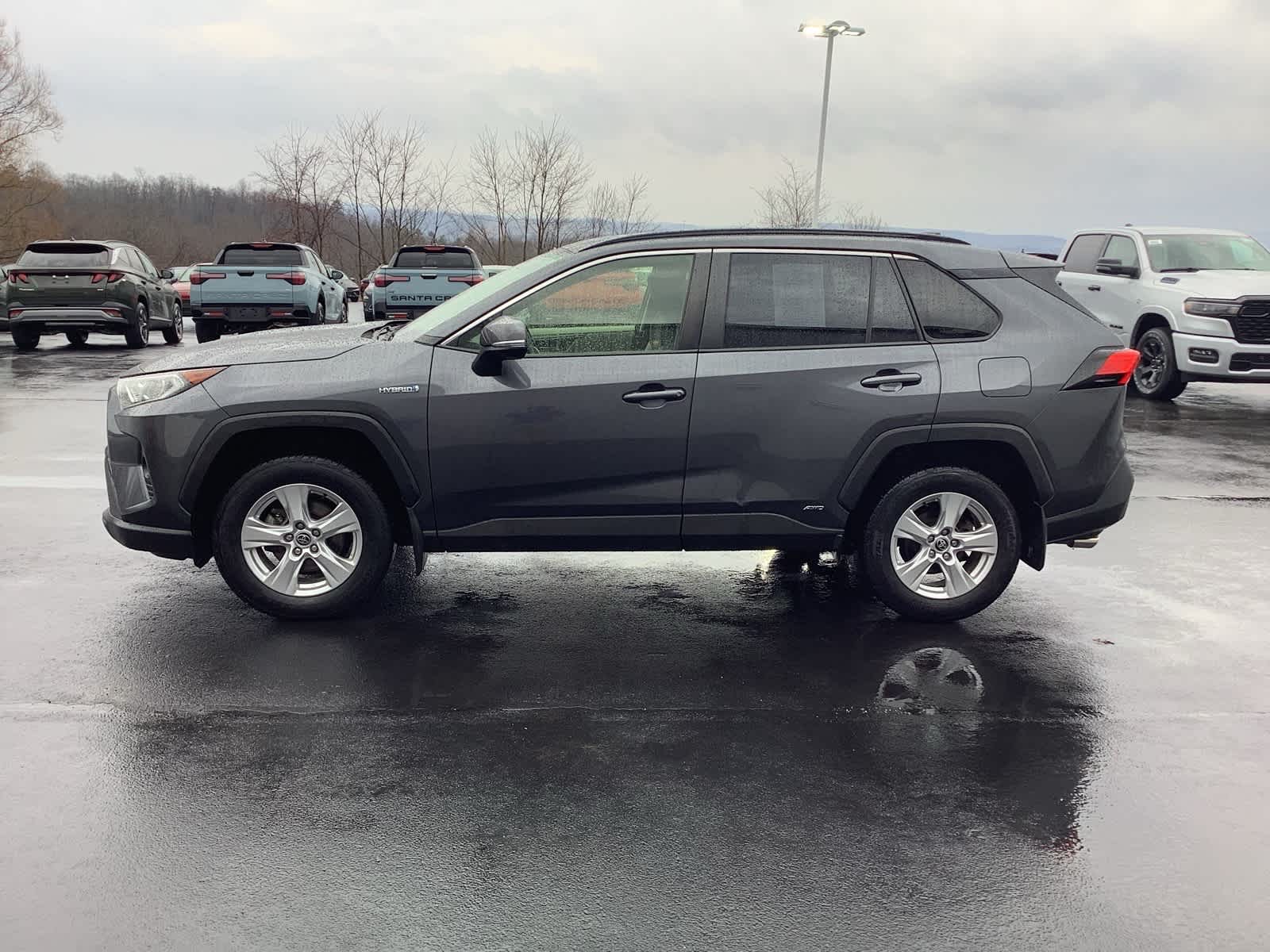 View vehicle photo 7