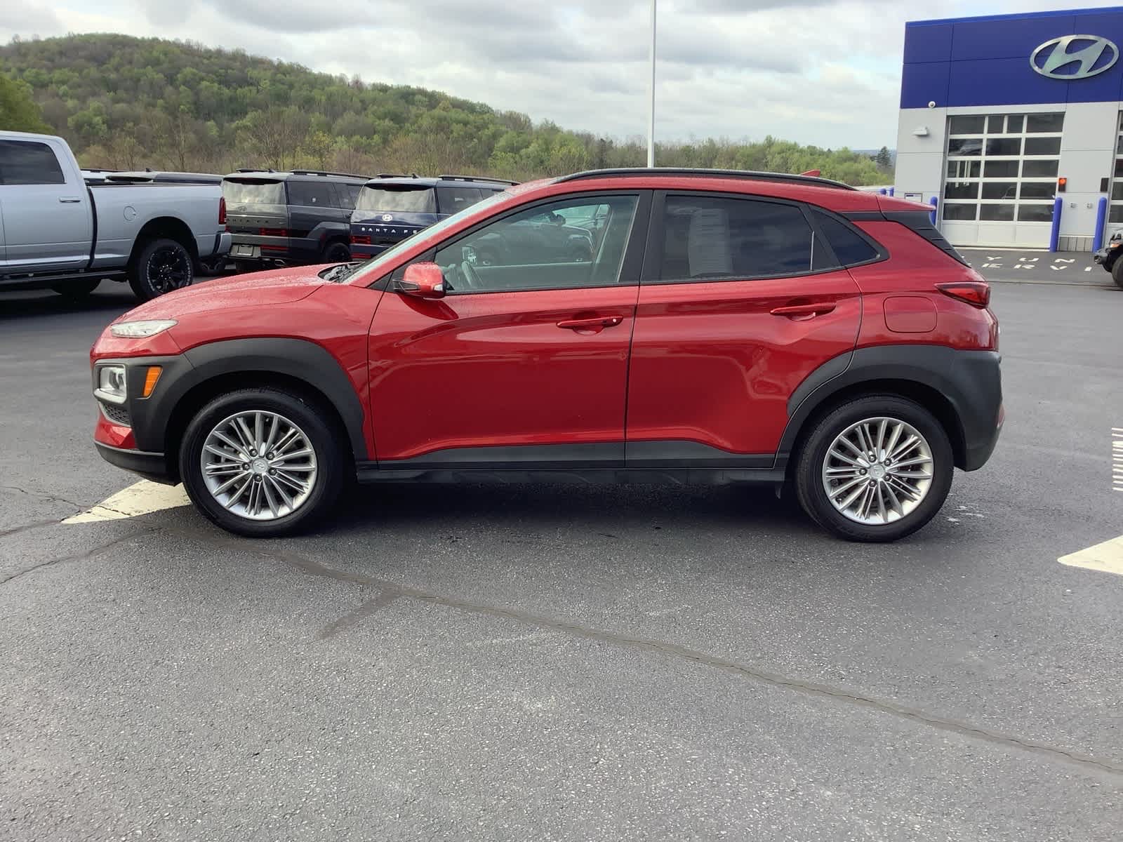 View vehicle photo 7