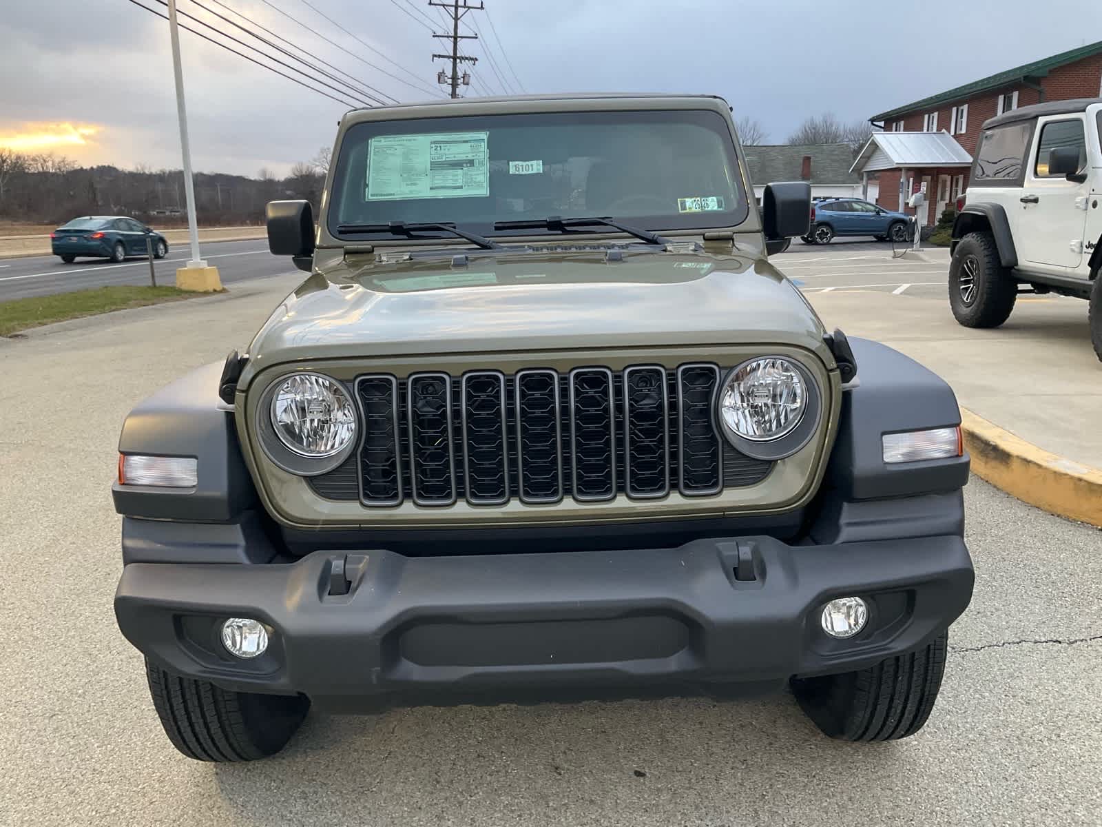 View vehicle photo 2