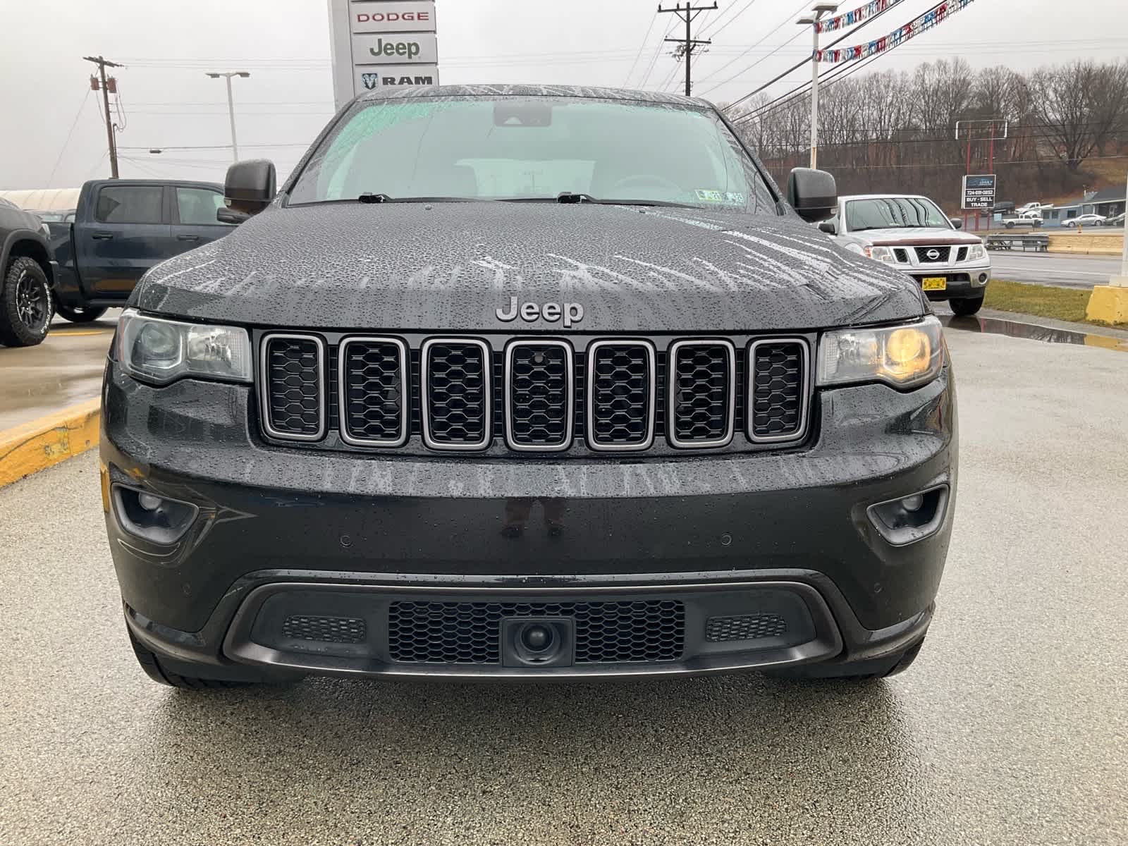 View vehicle photo 2