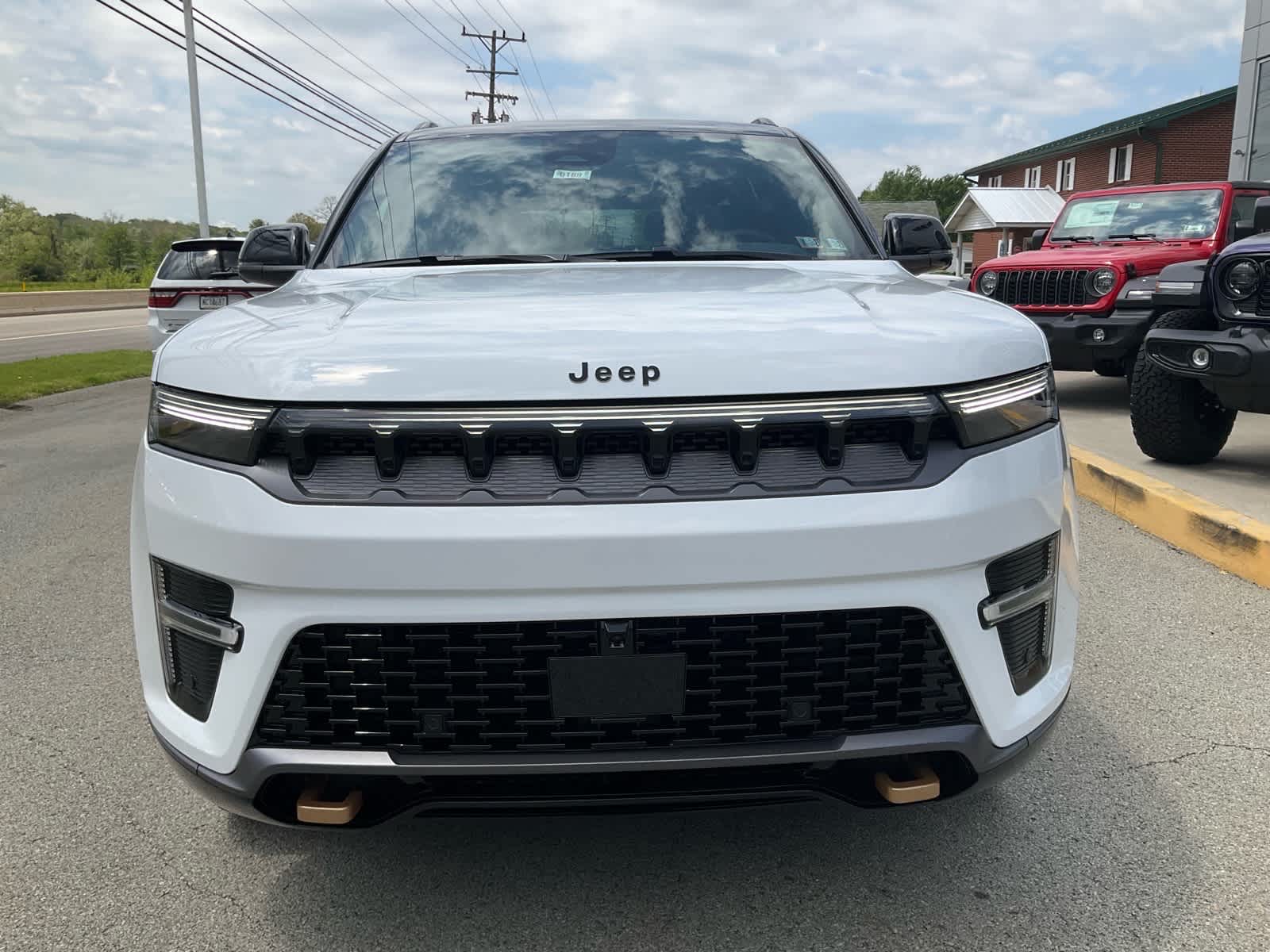 View vehicle photo 2