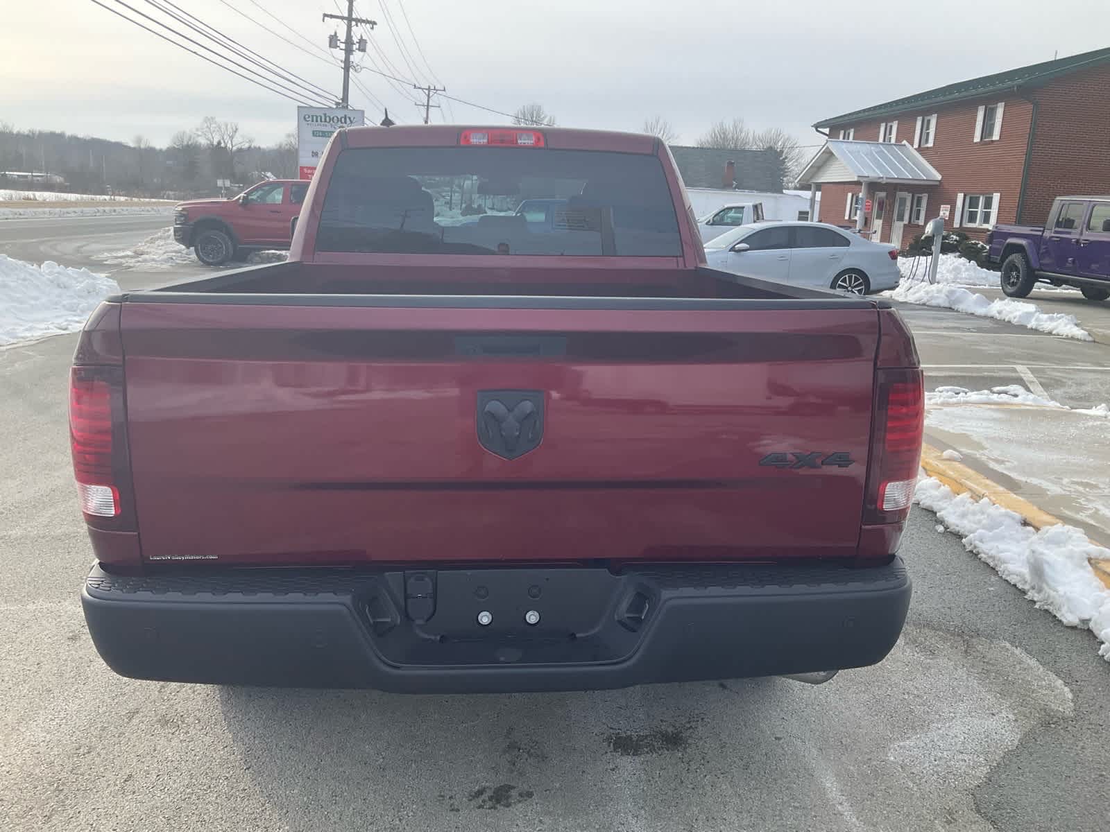 View vehicle photo 4