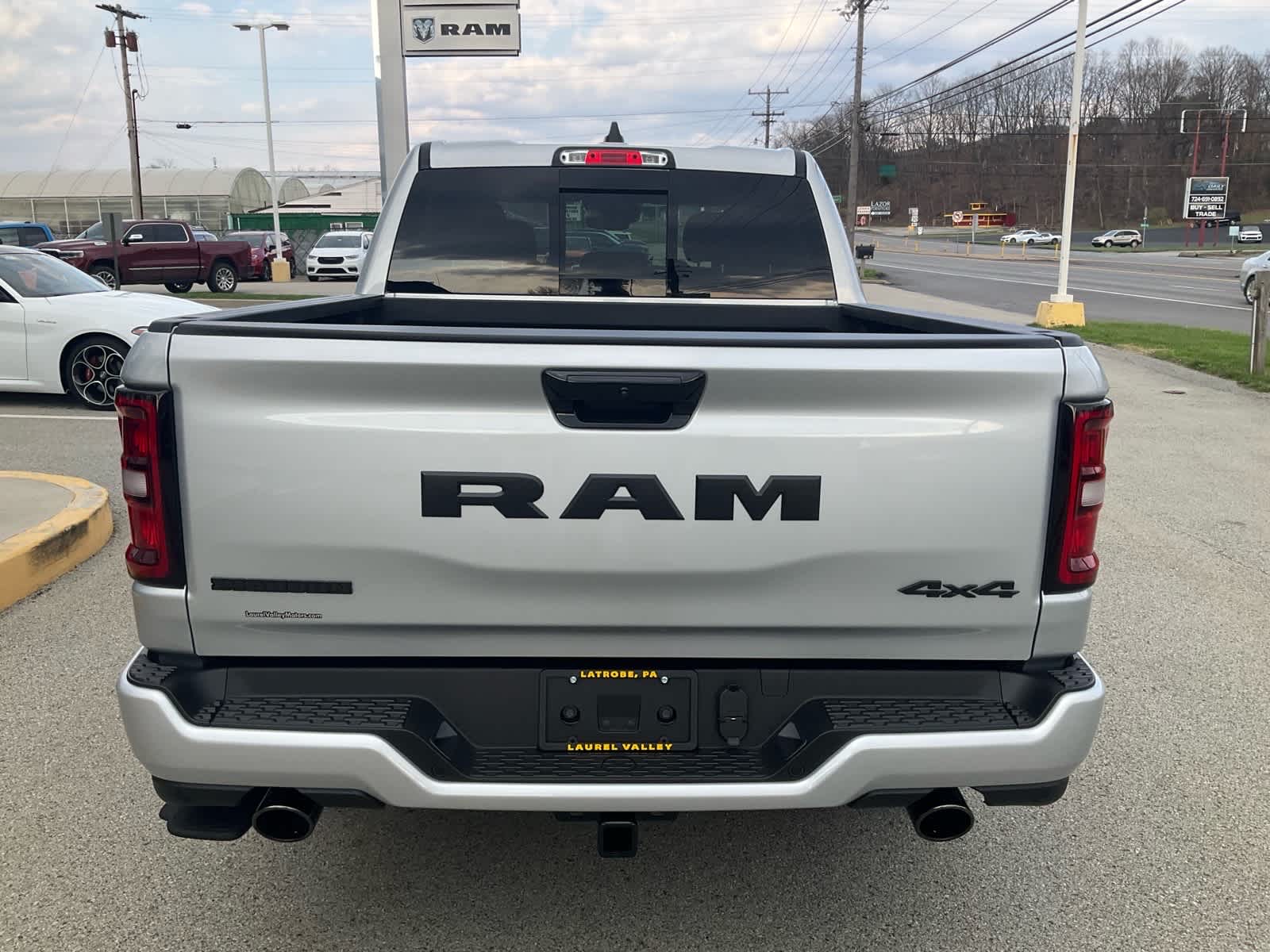 View vehicle photo 4