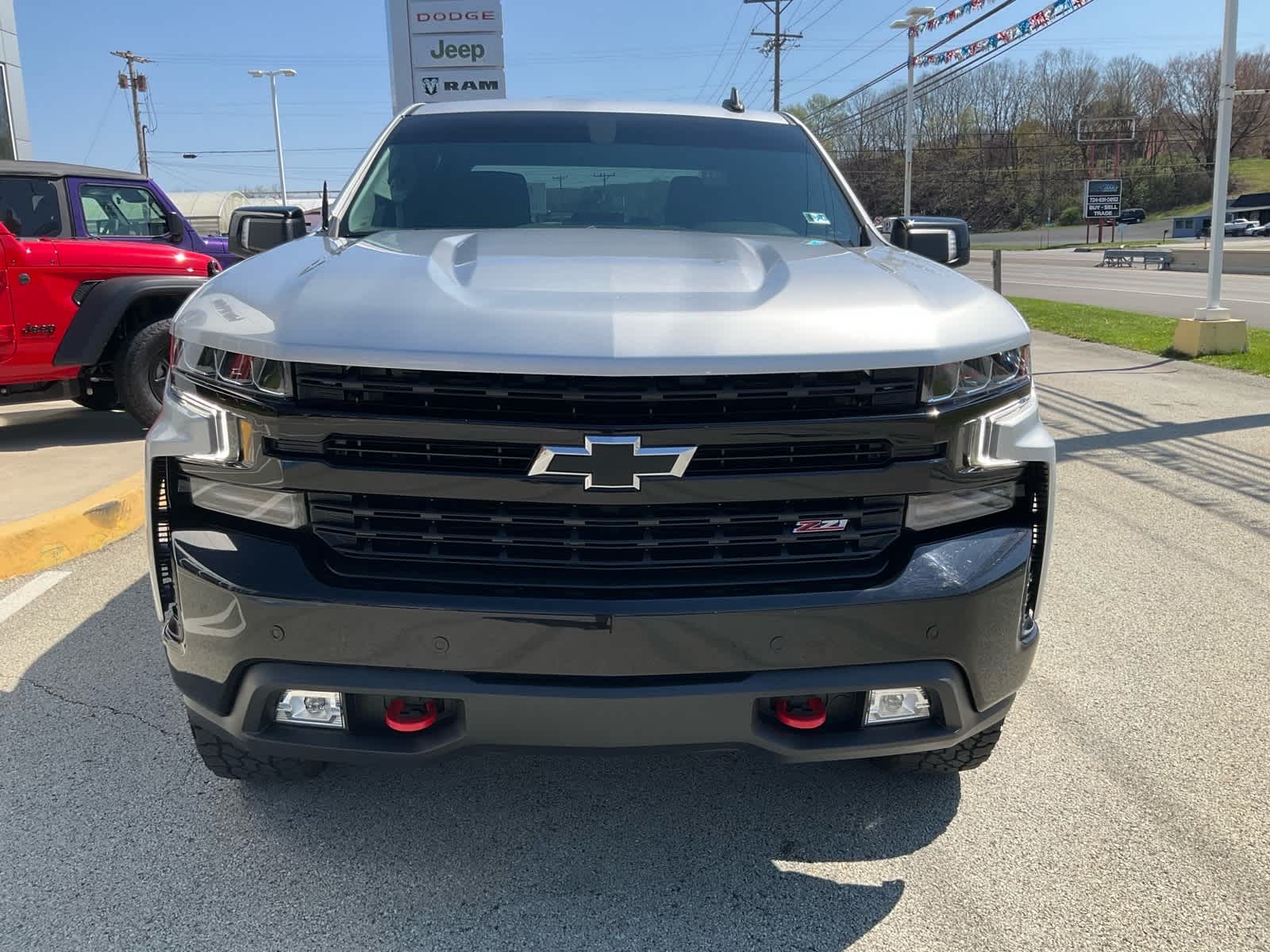 View vehicle photo 2