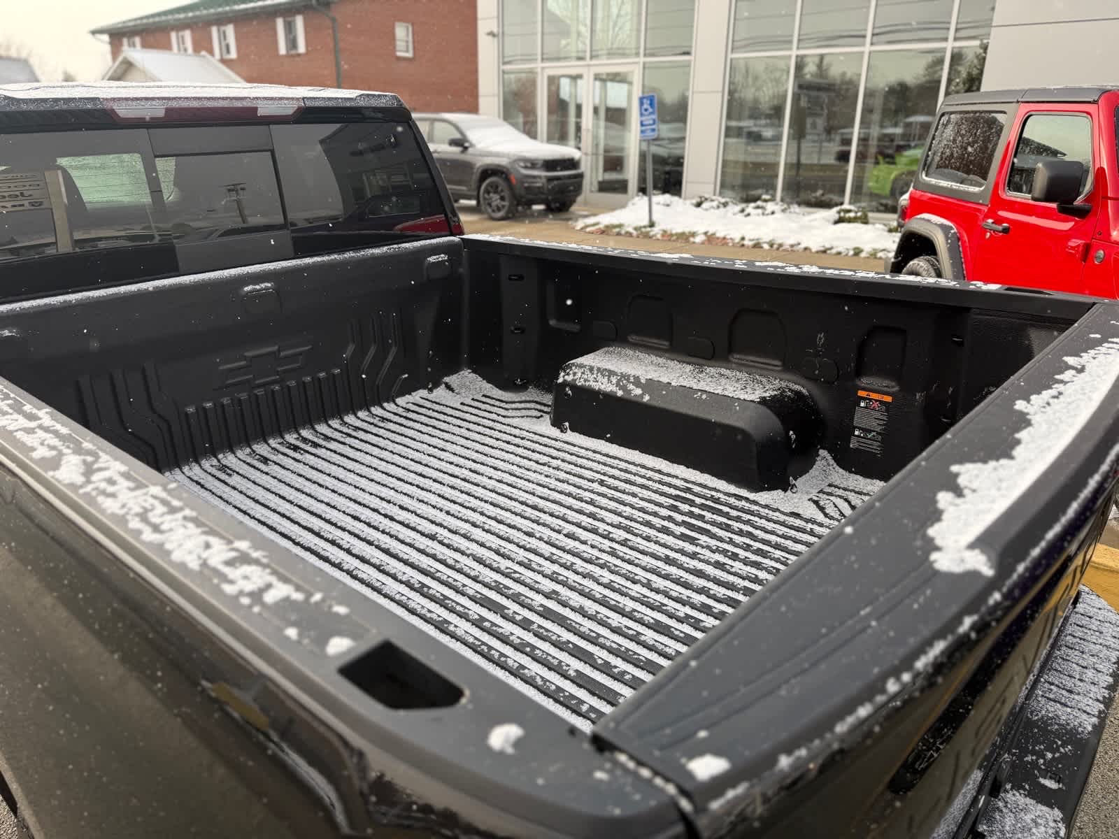 View vehicle photo 7