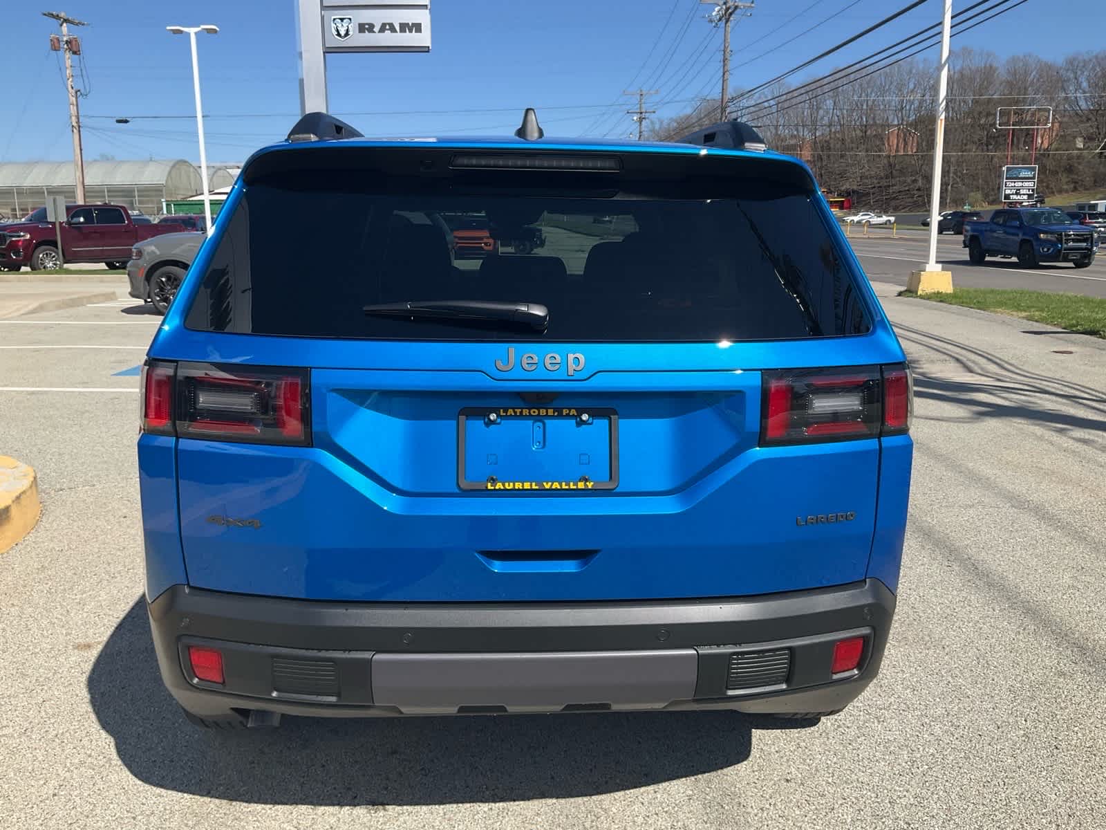 View vehicle photo 4