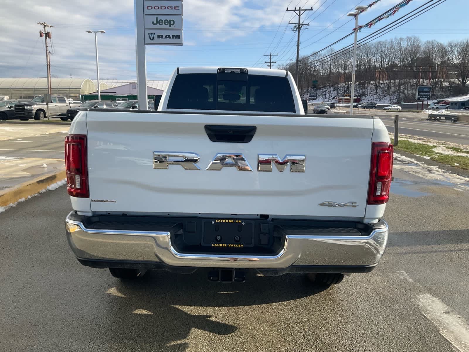 View vehicle photo 4