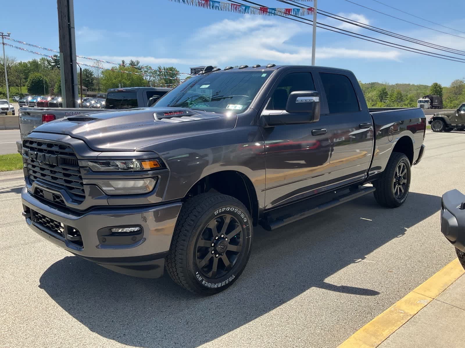 View vehicle photo 3