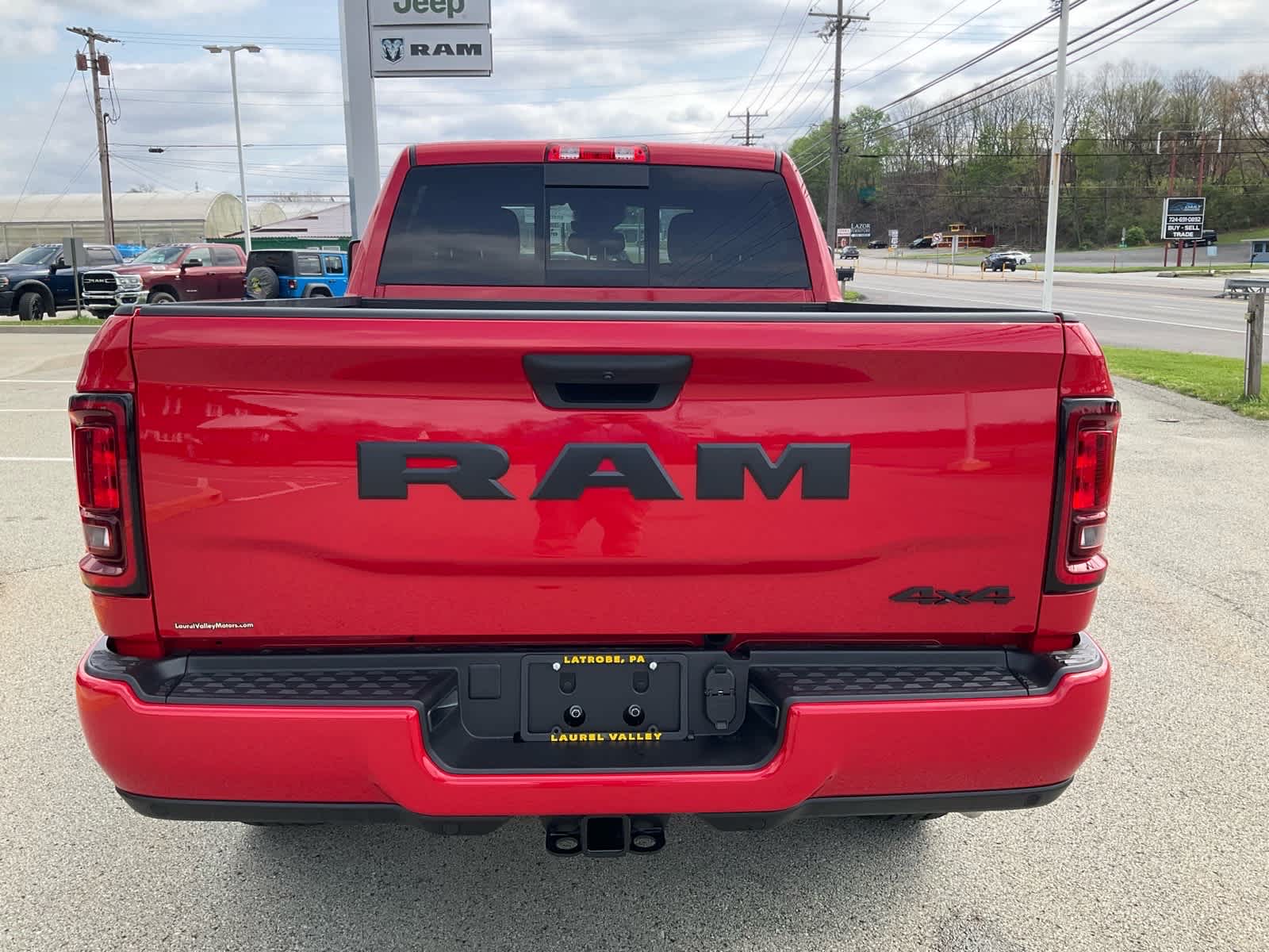 View vehicle photo 4